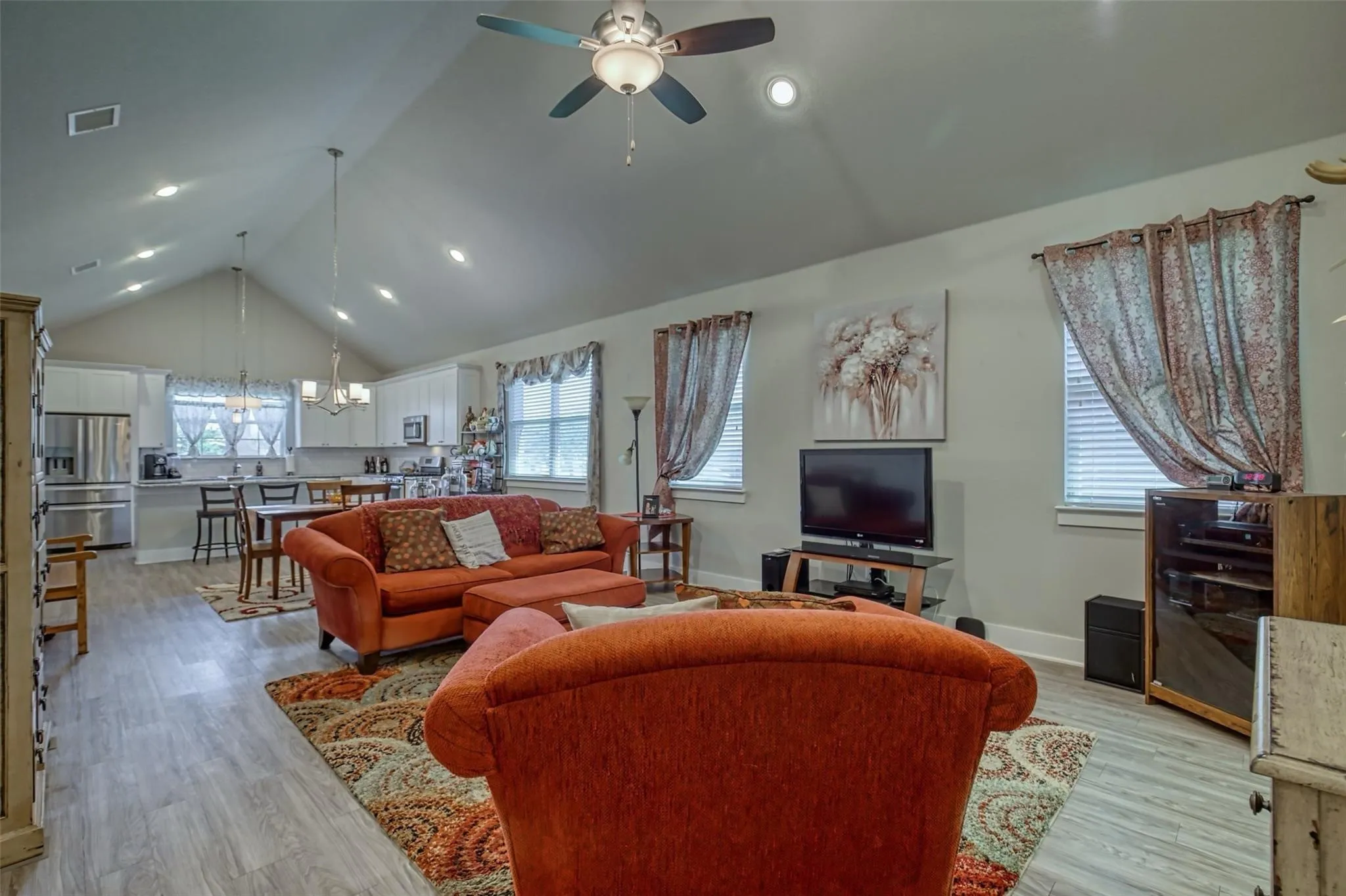 Single Family Residence For Rent in Denton County , 64 Kramer Lane, Sanger, Texas 76266, 3 Bedroom, 2 Bathroom, 2 Garage spaces, 1,801 Sqft, built in 2016, mls#21364163, Real Estate Agent in Sanger, Homes For Rent in Denton county, Homes For Rent in Sanger, Realtor in Sanger Texas, Real Estate Brokerage Independent Realty Texas, Luminita Cordes Realtor