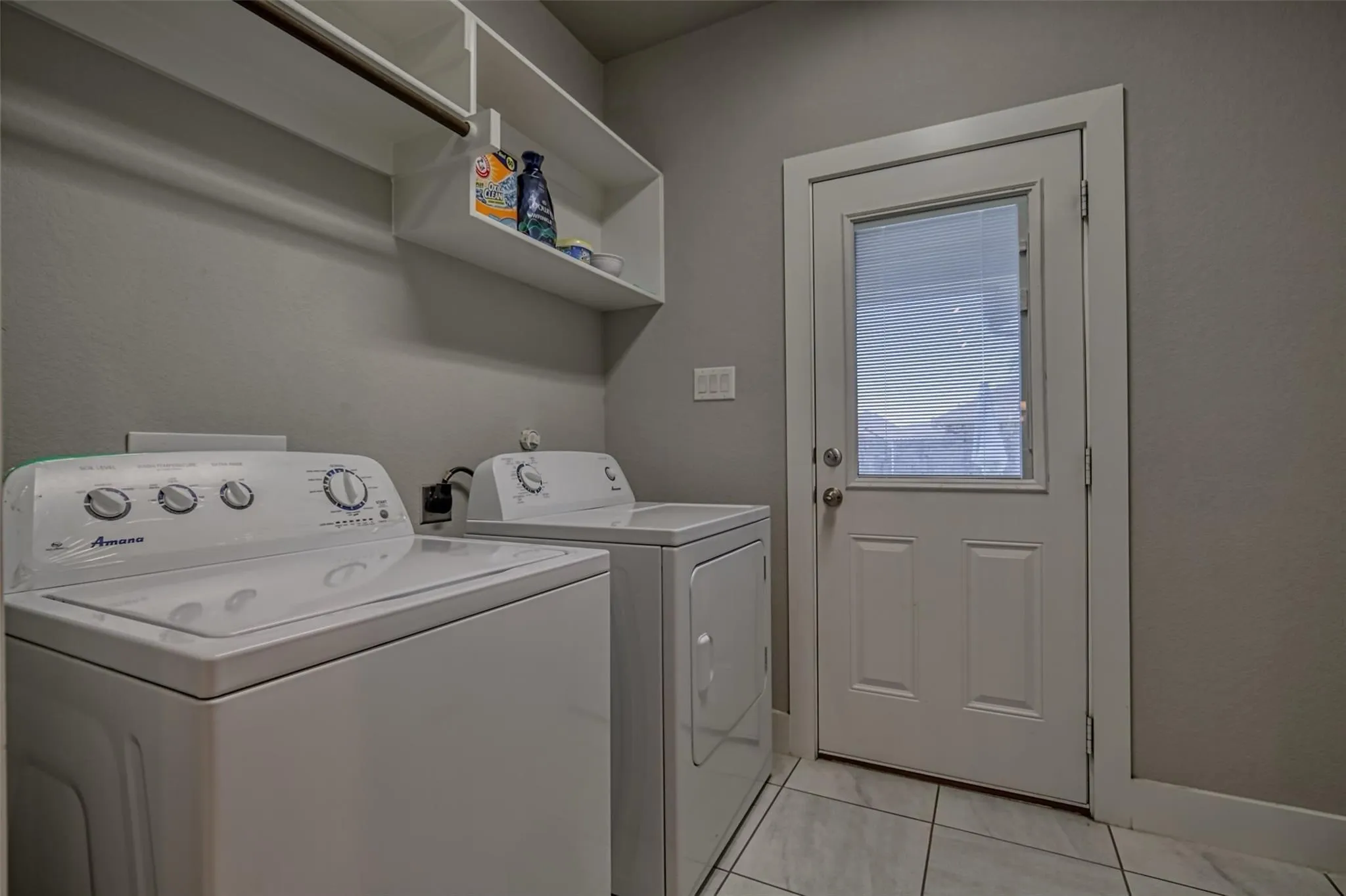 Single Family Residence For Rent in Denton County , 64 Kramer Lane, Sanger, Texas 76266, 3 Bedroom, 2 Bathroom, 2 Garage spaces, 1,801 Sqft, built in 2016, mls#21364163, Real Estate Agent in Sanger, Homes For Rent in Denton county, Homes For Rent in Sanger, Realtor in Sanger Texas, Real Estate Brokerage Independent Realty Texas, Luminita Cordes Realtor