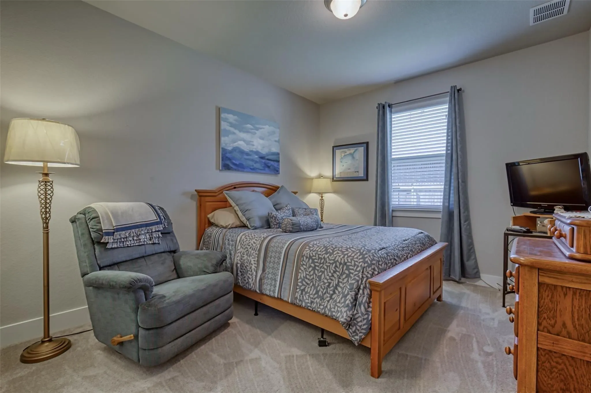 Single Family Residence For Rent in Denton County , 64 Kramer Lane, Sanger, Texas 76266, 3 Bedroom, 2 Bathroom, 2 Garage spaces, 1,801 Sqft, built in 2016, mls#21364163, Real Estate Agent in Sanger, Homes For Rent in Denton county, Homes For Rent in Sanger, Realtor in Sanger Texas, Real Estate Brokerage Independent Realty Texas, Luminita Cordes Realtor