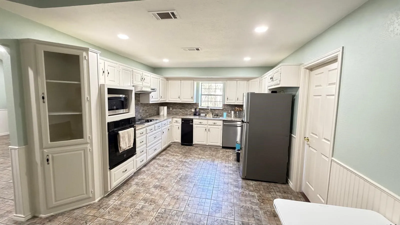 Single Family Residence For Rent in Collin County , 5300 County Road 437, Princeton, Texas 75407, 3 Bedroom, 2 Bathroom, Garage spaces, 1,514 Sqft, built in 1986, mls#21365225, Real Estate Agent in Princeton, Homes For Rent in Collin county, Homes For Rent in Princeton, Realtor in Princeton Texas, Real Estate Brokerage Independent Realty Texas, Luminita Cordes Realtor