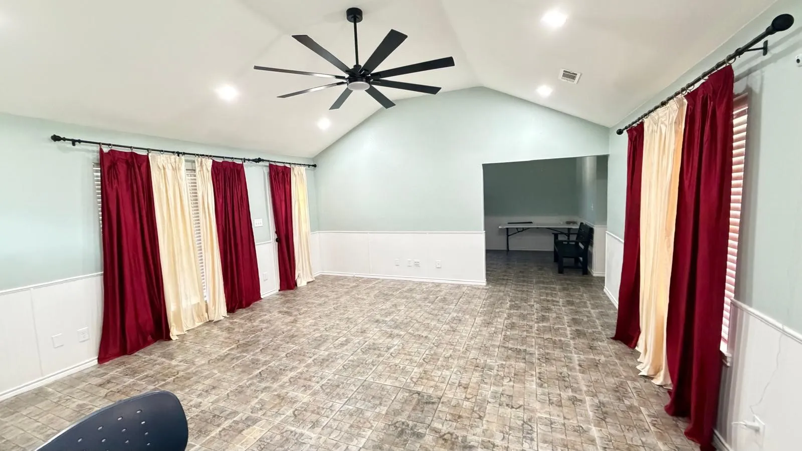 Single Family Residence For Rent in Collin County , 5300 County Road 437, Princeton, Texas 75407, 3 Bedroom, 2 Bathroom, Garage spaces, 1,514 Sqft, built in 1986, mls#21365225, Real Estate Agent in Princeton, Homes For Rent in Collin county, Homes For Rent in Princeton, Realtor in Princeton Texas, Real Estate Brokerage Independent Realty Texas, Luminita Cordes Realtor