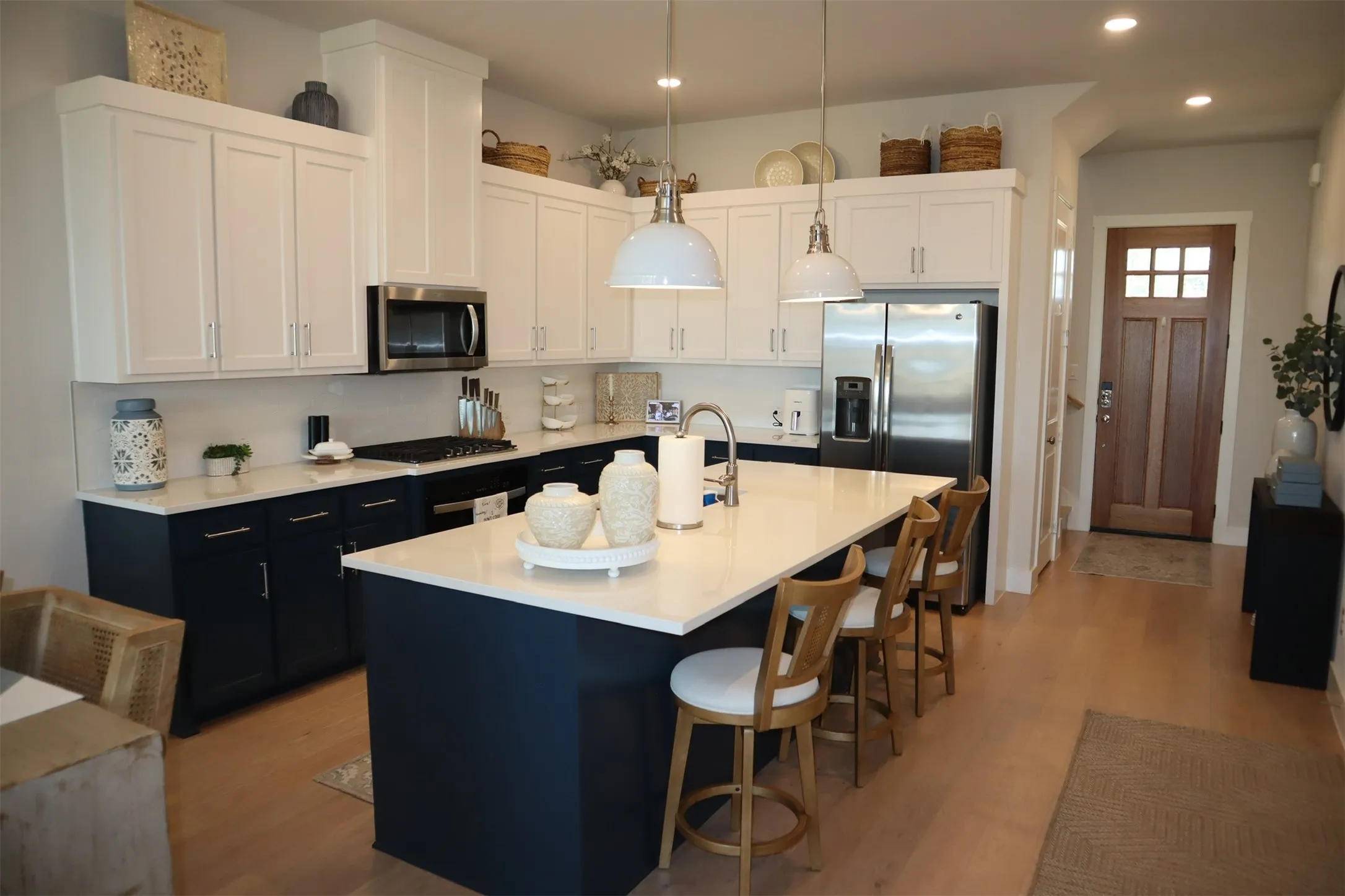Single Family Residence For Rent in Collin County , 201 Chestnut, Celina, Texas 75009, 3 Bedroom, 3 Bathroom, 2 Garage spaces, 2,079 Sqft, built in 2025, mls#21365229, Real Estate Agent in Celina, Homes For Rent in Collin county, Homes For Rent in Celina, Realtor in Celina Texas, Real Estate Brokerage Independent Realty Texas, Luminita Cordes Realtor
