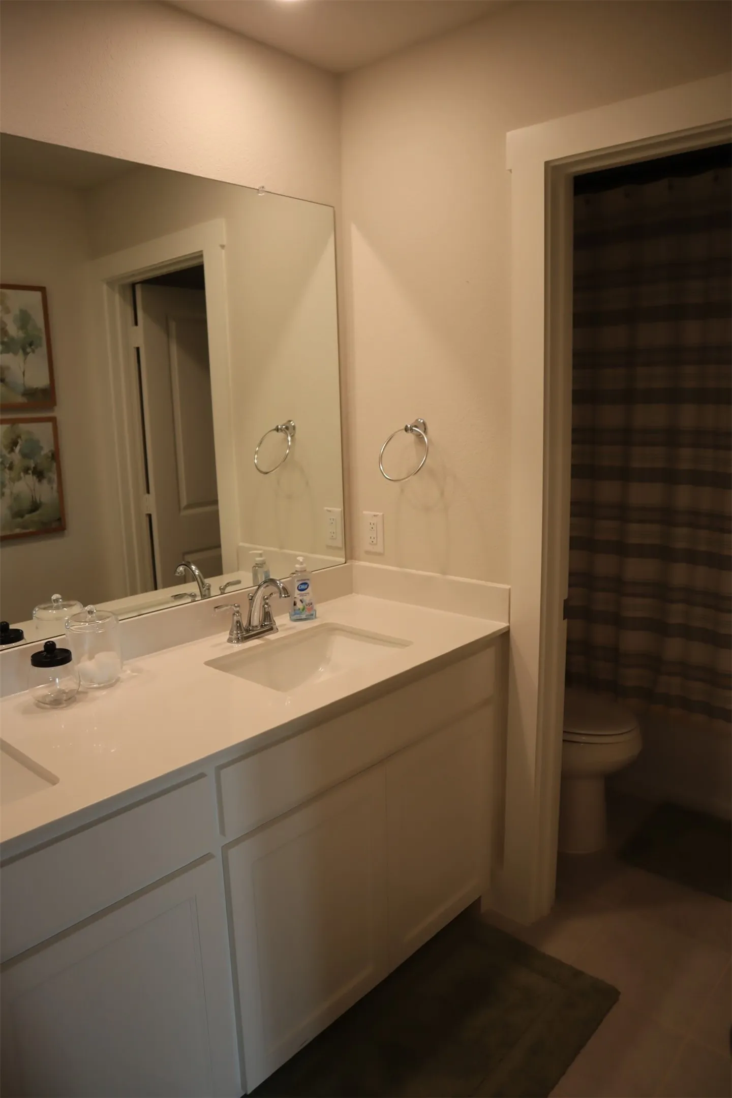 Single Family Residence For Rent in Collin County , 201 Chestnut, Celina, Texas 75009, 3 Bedroom, 3 Bathroom, 2 Garage spaces, 2,079 Sqft, built in 2025, mls#21365229, Real Estate Agent in Celina, Homes For Rent in Collin county, Homes For Rent in Celina, Realtor in Celina Texas, Real Estate Brokerage Independent Realty Texas, Luminita Cordes Realtor