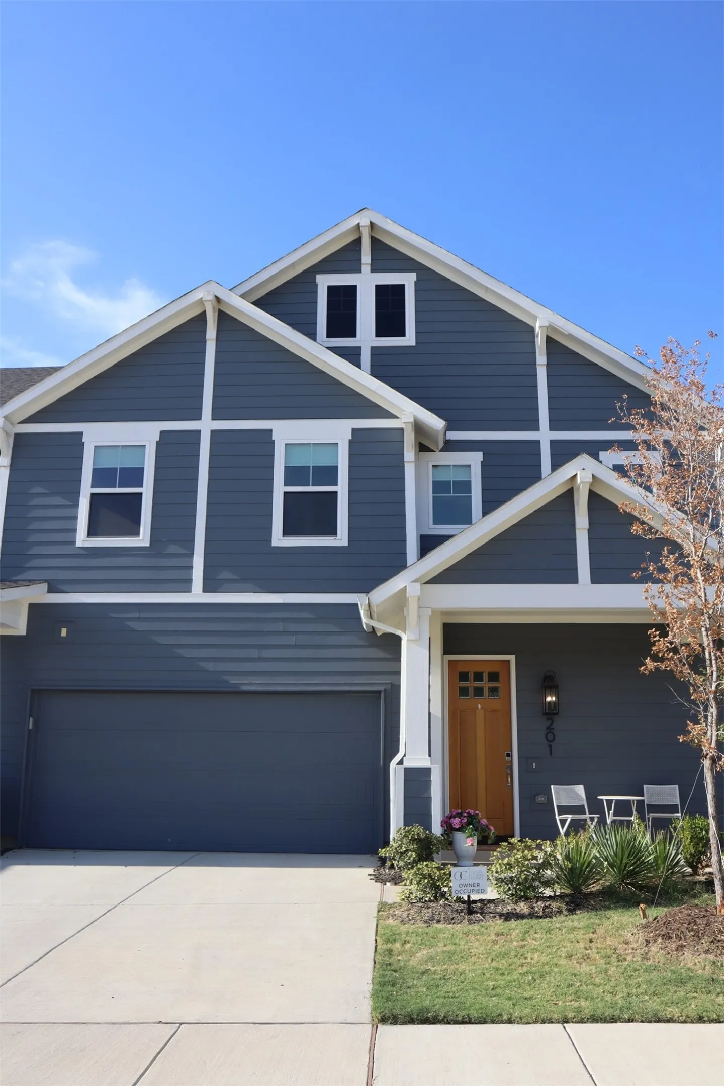 Single Family Residence For Rent in Collin County , 201 Chestnut, Celina, Texas 75009, 3 Bedroom, 3 Bathroom, 2 Garage spaces, 2,079 Sqft, built in 2025, mls#21365229, Real Estate Agent in Celina, Homes For Rent in Collin county, Homes For Rent in Celina, Realtor in Celina Texas, Real Estate Brokerage Independent Realty Texas, Luminita Cordes Realtor