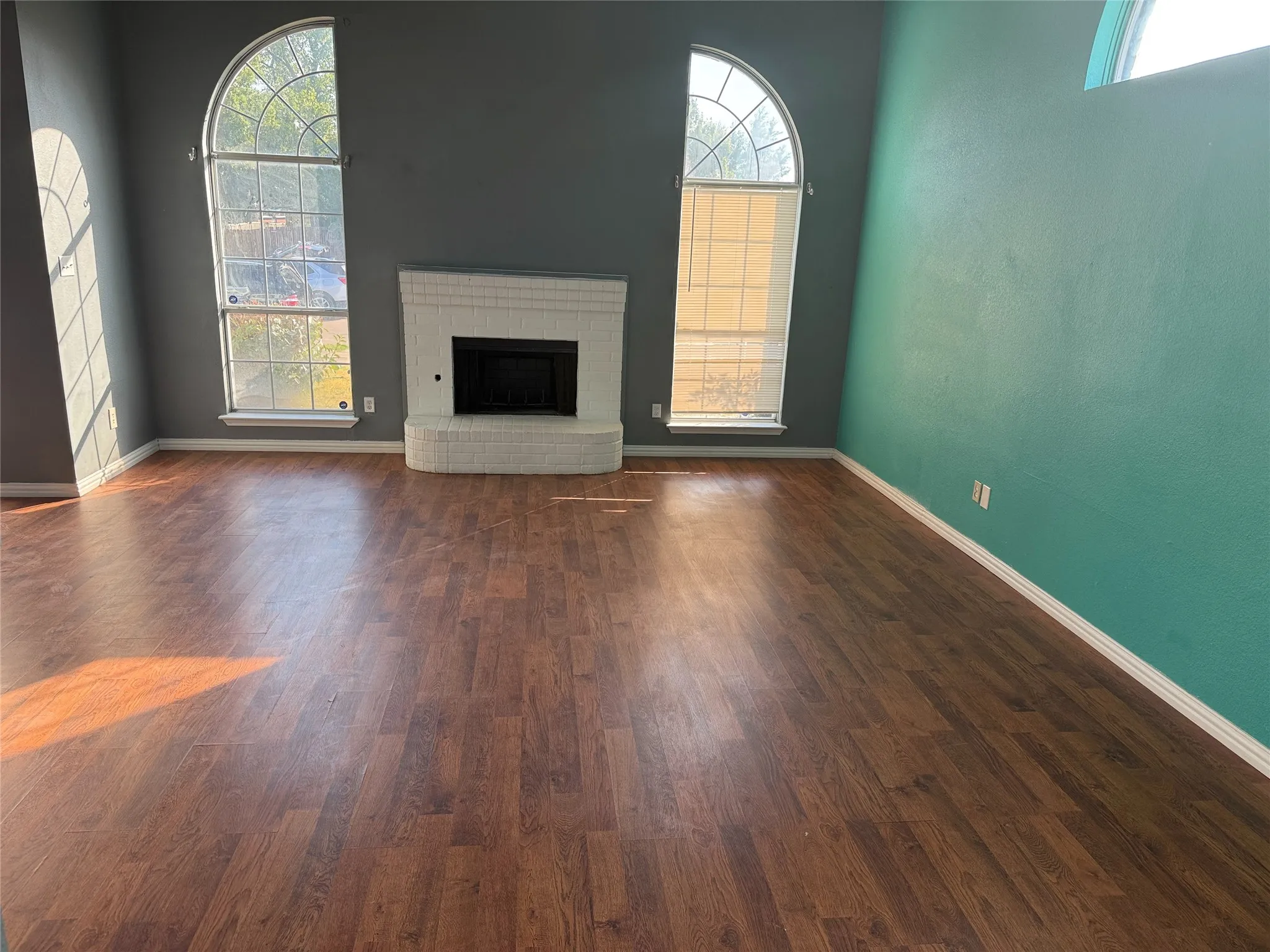 Single Family Residence For Rent in Dallas County , 2700 Crystal Falls Drive, Mesquite, Texas 75181, 4 Bedroom, 3 Bathroom, 2 Garage spaces, 2,157 Sqft, built in 1996, mls#21364063, Real Estate Agent in Mesquite, Homes For Rent in Dallas county, Homes For Rent in Mesquite, Realtor in Mesquite Texas, Real Estate Brokerage Independent Realty Texas, Luminita Cordes Realtor