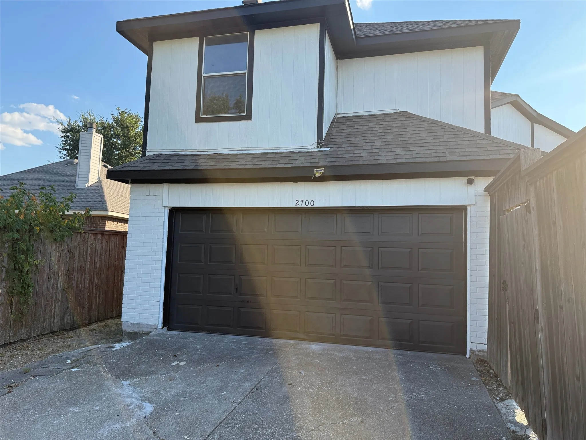 Single Family Residence For Rent in Dallas County , 2700 Crystal Falls Drive, Mesquite, Texas 75181, 4 Bedroom, 3 Bathroom, 2 Garage spaces, 2,157 Sqft, built in 1996, mls#21364063, Real Estate Agent in Mesquite, Homes For Rent in Dallas county, Homes For Rent in Mesquite, Realtor in Mesquite Texas, Real Estate Brokerage Independent Realty Texas, Luminita Cordes Realtor
