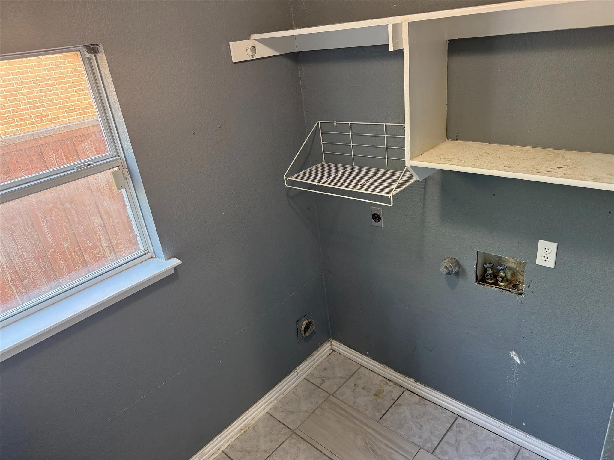 Single Family Residence For Rent in Dallas County , 2700 Crystal Falls Drive, Mesquite, Texas 75181, 4 Bedroom, 3 Bathroom, 2 Garage spaces, 2,157 Sqft, built in 1996, mls#21364063, Real Estate Agent in Mesquite, Homes For Rent in Dallas county, Homes For Rent in Mesquite, Realtor in Mesquite Texas, Real Estate Brokerage Independent Realty Texas, Luminita Cordes Realtor