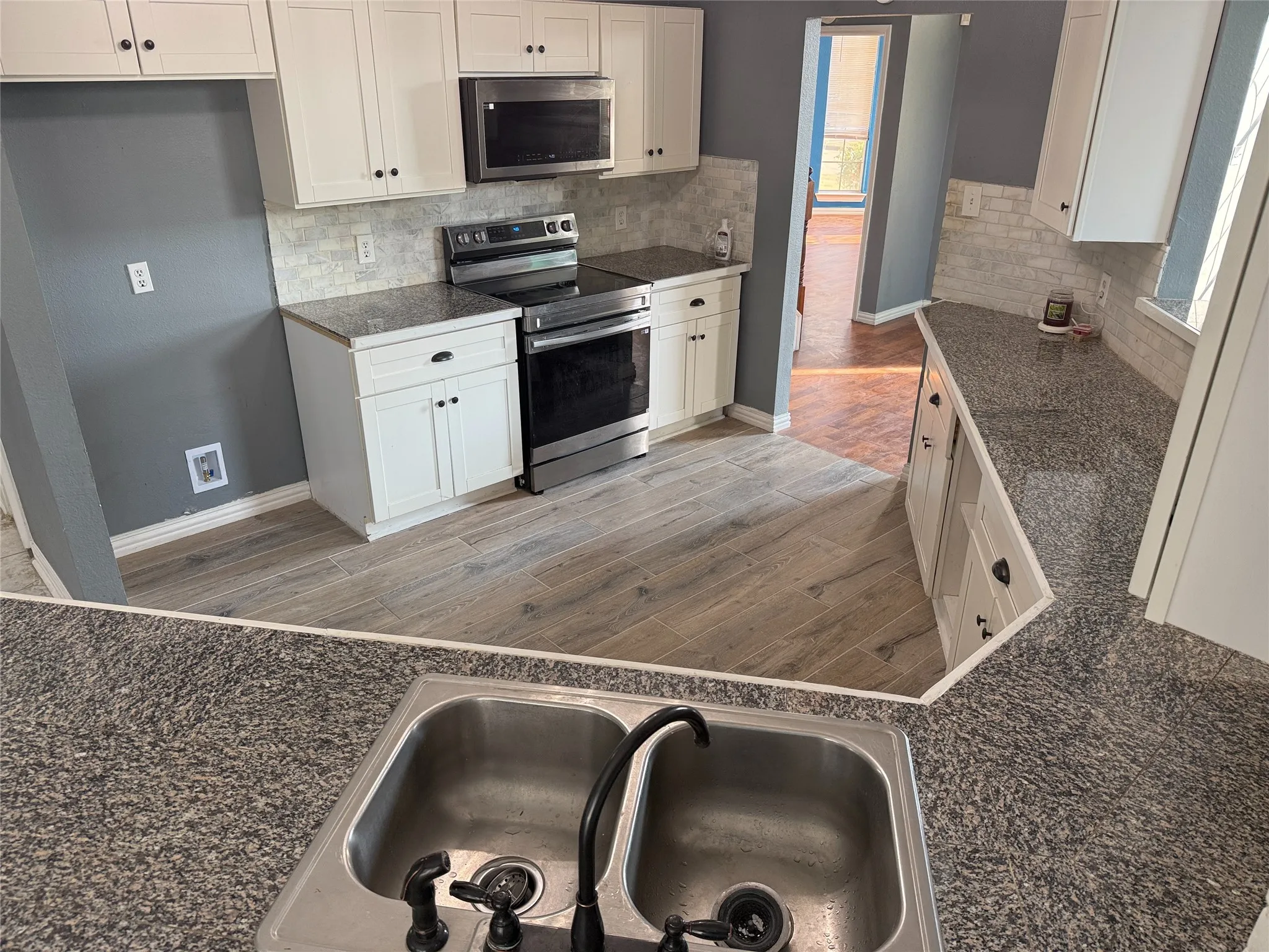 Single Family Residence For Rent in Dallas County , 2700 Crystal Falls Drive, Mesquite, Texas 75181, 4 Bedroom, 3 Bathroom, 2 Garage spaces, 2,157 Sqft, built in 1996, mls#21364063, Real Estate Agent in Mesquite, Homes For Rent in Dallas county, Homes For Rent in Mesquite, Realtor in Mesquite Texas, Real Estate Brokerage Independent Realty Texas, Luminita Cordes Realtor