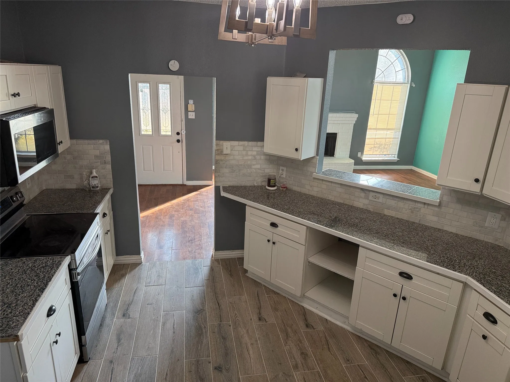 Single Family Residence For Rent in Dallas County , 2700 Crystal Falls Drive, Mesquite, Texas 75181, 4 Bedroom, 3 Bathroom, 2 Garage spaces, 2,157 Sqft, built in 1996, mls#21364063, Real Estate Agent in Mesquite, Homes For Rent in Dallas county, Homes For Rent in Mesquite, Realtor in Mesquite Texas, Real Estate Brokerage Independent Realty Texas, Luminita Cordes Realtor