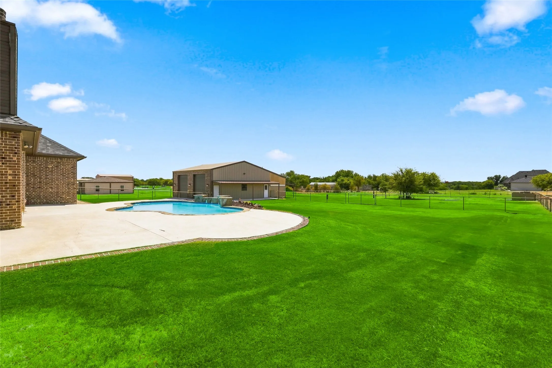 Single Family Residence For Sale in Parker County , 420 Hartley Way Road, Azle, Texas 76020, 4 Bedroom, 2 Bathroom, 3 Garage spaces, 2,544 Sqft, built in 2016, mls#21365200, Real Estate Agent in Azle, Homes For Sale in Parker county, Homes For Sale in Azle, Realtor in Azle Texas, Real Estate Brokerage Independent Realty Texas, Luminita Cordes Realtor