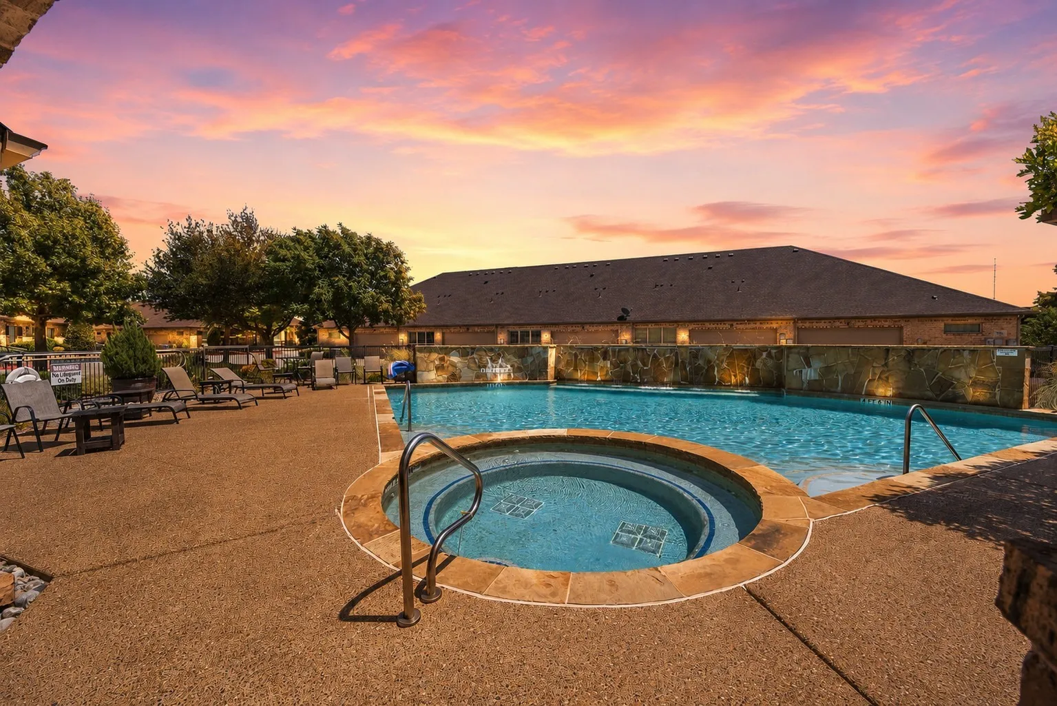 Condominium For Sale in Collin County , 3075 Willow Grove Boulevard 402, Mc Kinney, Texas 75070, 3 Bedroom, 3 Bathroom, 2 Garage spaces, 1,711 Sqft, built in 2007, mls#21363853, Real Estate Agent in Mc Kinney, Homes For Sale in Collin county, Homes For Sale in Mc Kinney, Realtor in Mc Kinney Texas, Real Estate Brokerage Independent Realty Texas, Luminita Cordes Realtor
