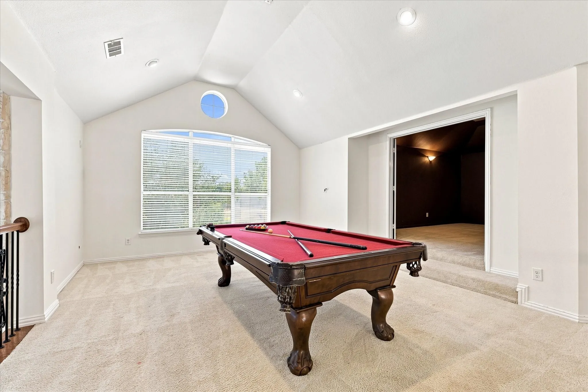 Single Family Residence For Sale in Dallas County , 9709 Waterview Parkway, Rowlett, Texas 75089, 5 Bedroom, 4 Bathroom, 3 Garage spaces, 4,014 Sqft, built in 2001, mls#21335956, Real Estate Agent in Rowlett, Homes For Sale in Dallas county, Homes For Sale in Rowlett, Realtor in Rowlett Texas, Real Estate Brokerage Independent Realty Texas, Luminita Cordes Realtor