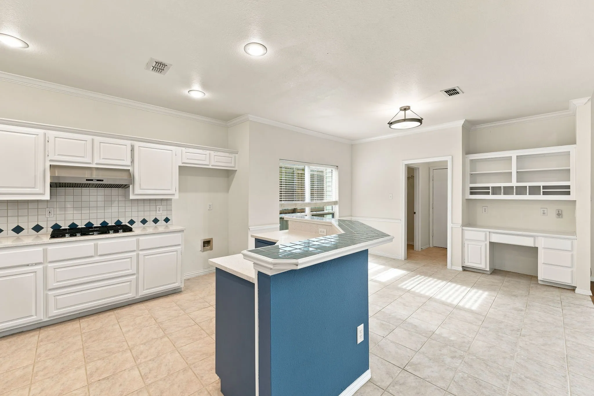 Single Family Residence For Sale in Collin County , 3105 Mcbee Drive, Plano, Texas 75025, 4 Bedroom, 3 Bathroom, 2 Garage spaces, 2,181 Sqft, built in 1992, mls#21364968, Real Estate Agent in Plano, Homes For Sale in Collin county, Homes For Sale in Plano, Realtor in Plano Texas, Real Estate Brokerage Independent Realty Texas, Luminita Cordes Realtor