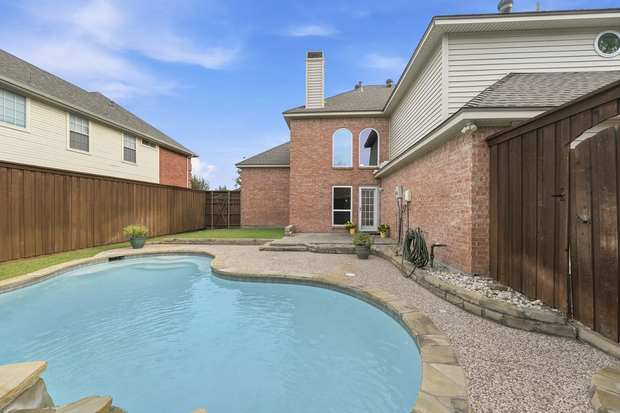 Single Family Residence For Sale in Collin County , 3105 Mcbee Drive, Plano, Texas 75025, 4 Bedroom, 3 Bathroom, 2 Garage spaces, 2,181 Sqft, built in 1992, mls#21364968, Real Estate Agent in Plano, Homes For Sale in Collin county, Homes For Sale in Plano, Realtor in Plano Texas, Real Estate Brokerage Independent Realty Texas, Luminita Cordes Realtor