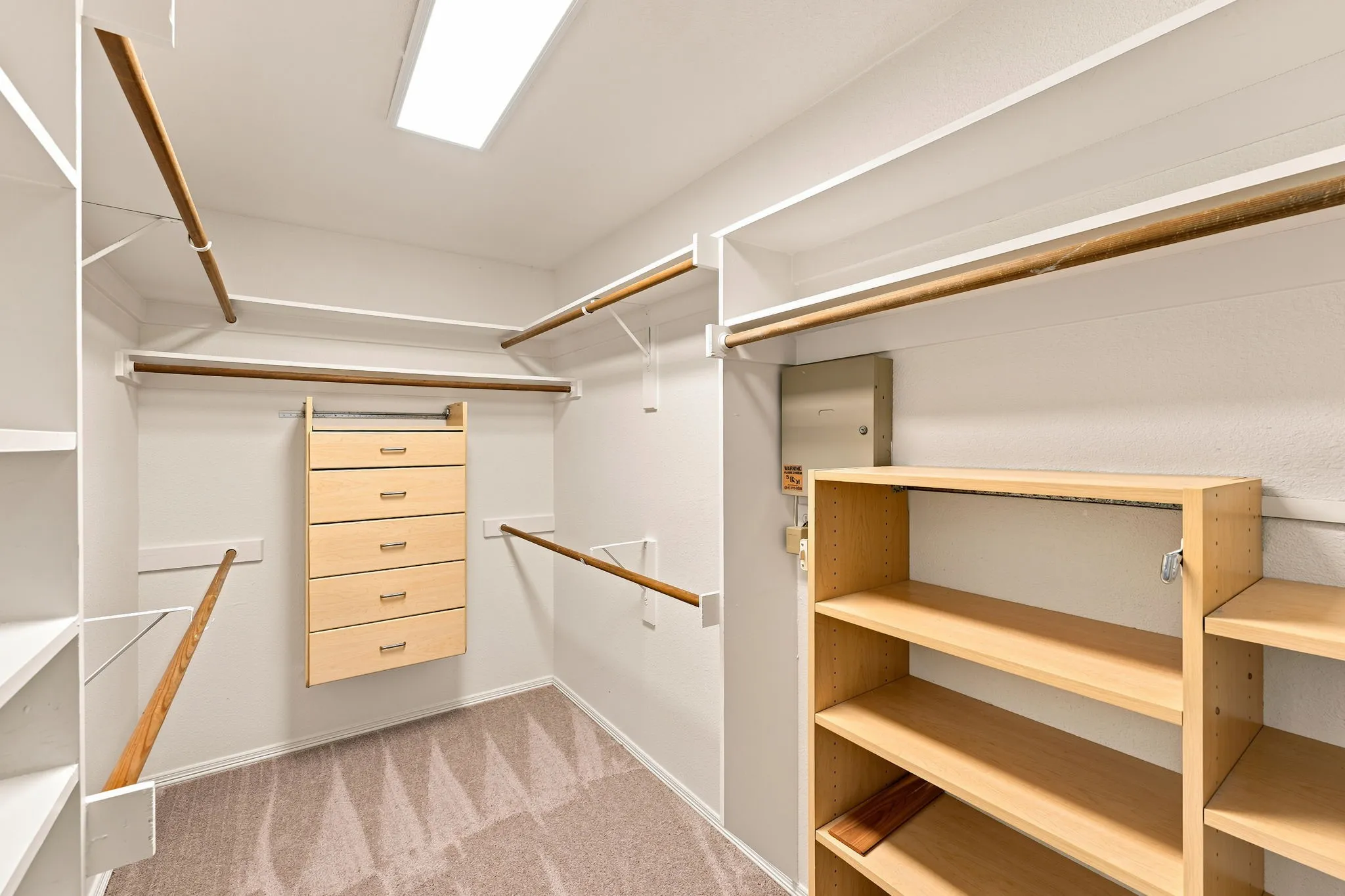 walk in closet
