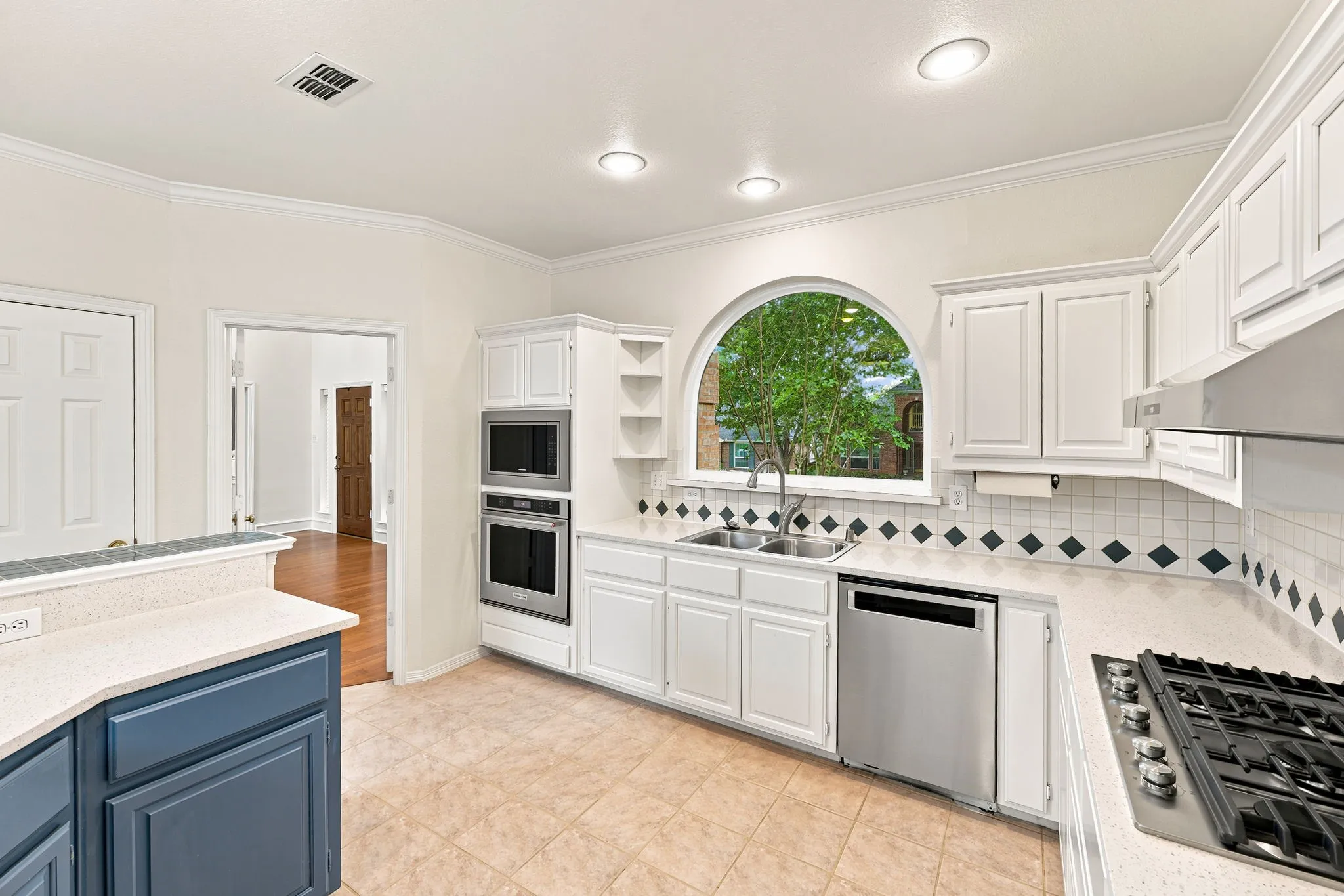 Single Family Residence For Sale in Collin County , 3105 Mcbee Drive, Plano, Texas 75025, 4 Bedroom, 3 Bathroom, 2 Garage spaces, 2,181 Sqft, built in 1992, mls#21364968, Real Estate Agent in Plano, Homes For Sale in Collin county, Homes For Sale in Plano, Realtor in Plano Texas, Real Estate Brokerage Independent Realty Texas, Luminita Cordes Realtor