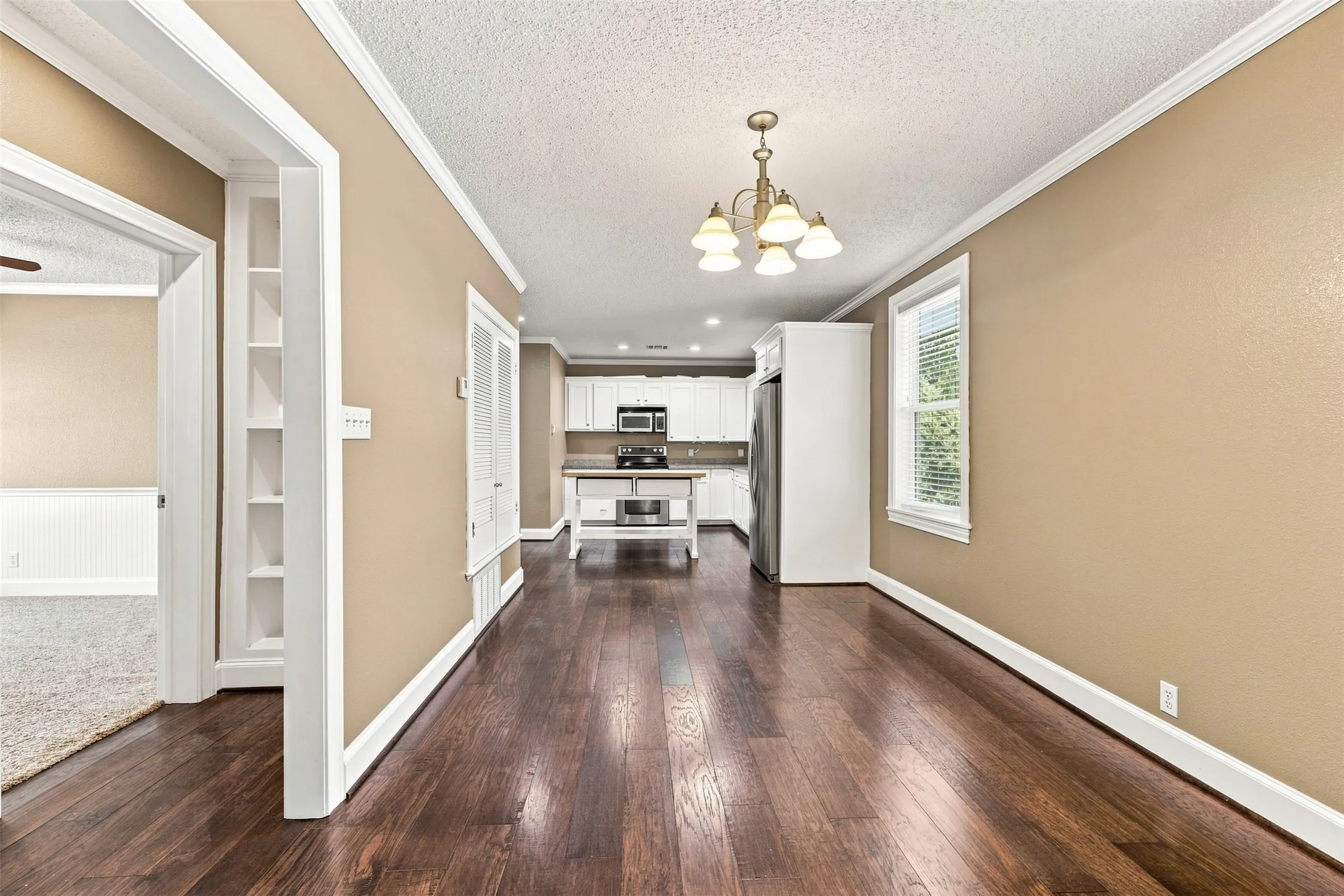 Single Family Residence For Sale in Mc Lennan County , 110 S Marable Street, West, Texas 76691, 3 Bedroom, 2 Bathroom, Garage spaces, 2,244 Sqft, built in 1925, mls#21365100, Real Estate Agent in West, Homes For Sale in Mc Lennan county, Homes For Sale in West, Realtor in West Texas, Real Estate Brokerage Independent Realty Texas, Luminita Cordes Realtor