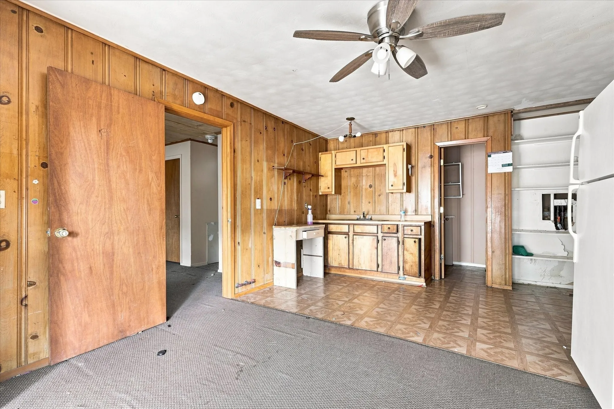 Single Family Residence For Sale in Van Zandt County , 220 S 2nd Street, Wills Point, Texas 75169, 3 Bedroom, 3 Bathroom, Garage spaces, 2,172 Sqft, built in 1957, mls#21365207, Real Estate Agent in Wills Point, Homes For Sale in Van Zandt county, Homes For Sale in Wills Point, Realtor in Wills Point Texas, Real Estate Brokerage Independent Realty Texas, Luminita Cordes Realtor