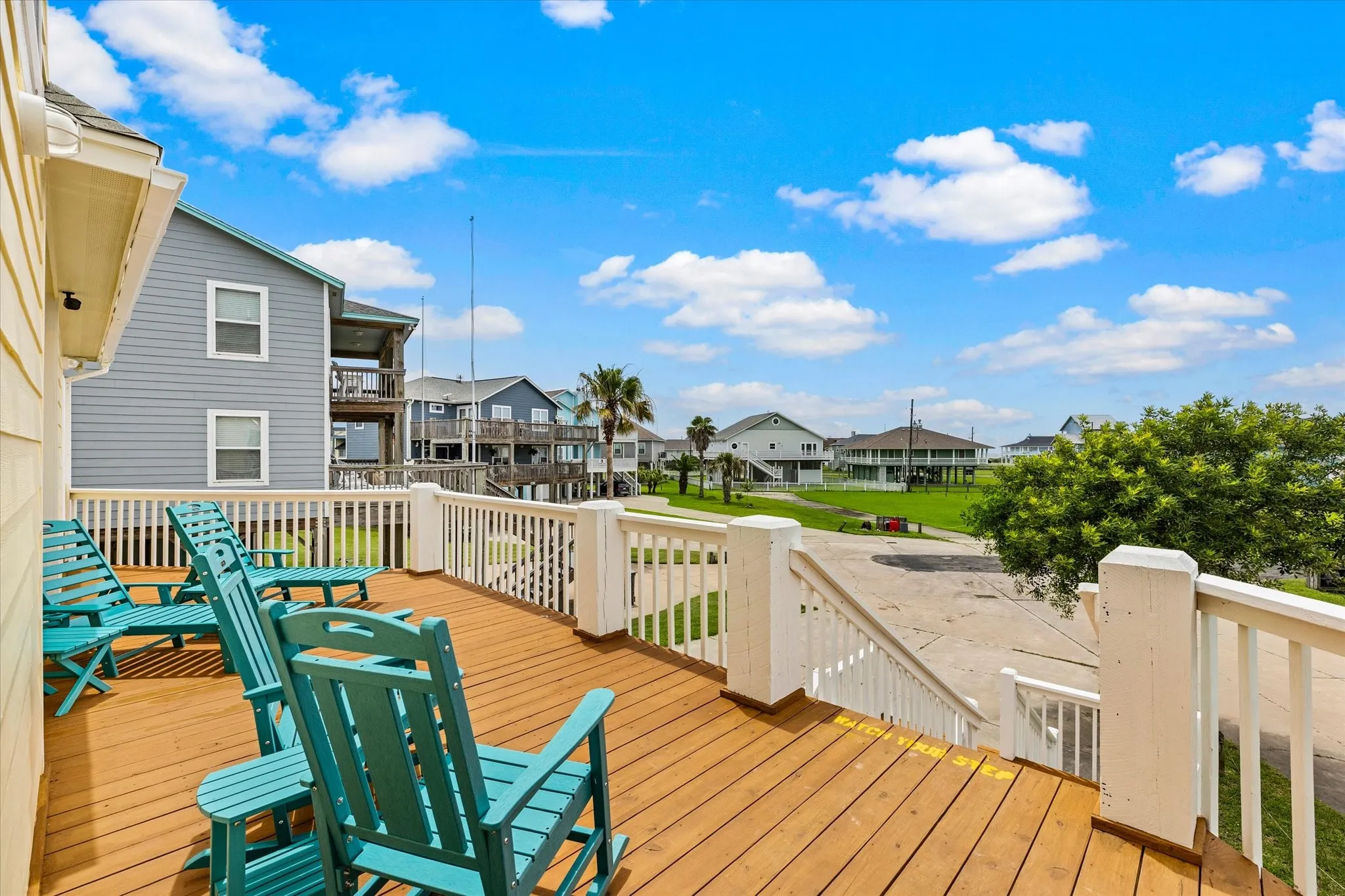 Large deck with loungers on front deck