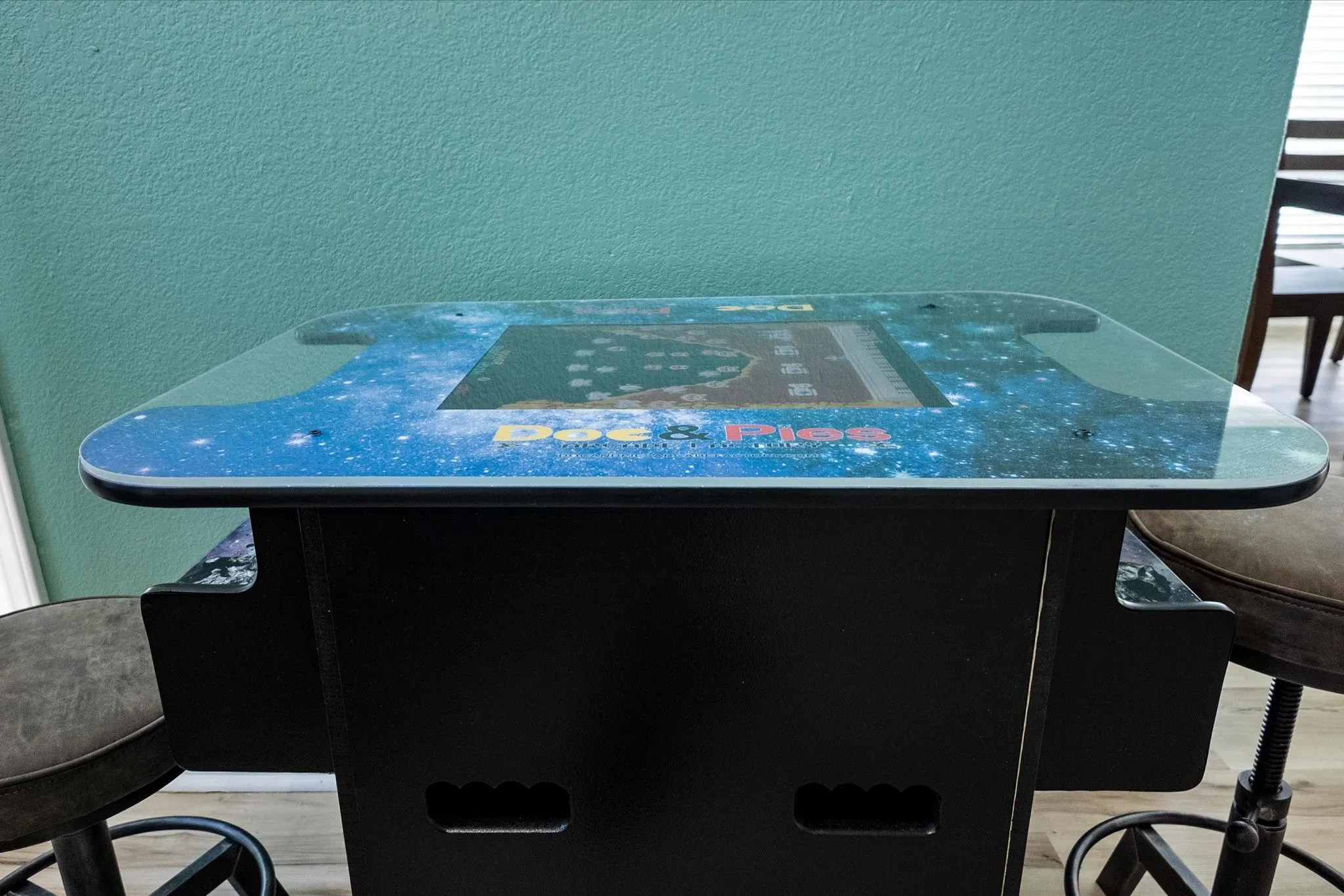 Remember all the fun arcade games from your childhood?! Here they are!