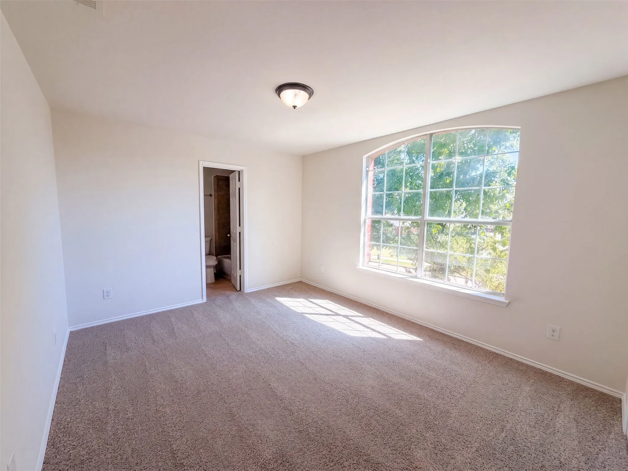 Single Family Residence For Sale in Collin County , 217 Green Acres Drive, Murphy, Texas 75094, 5 Bedroom, 4 Bathroom, 2 Garage spaces, 4,158 Sqft, built in 2003, mls#21365241, Real Estate Agent in Murphy, Homes For Sale in Collin county, Homes For Sale in Murphy, Realtor in Murphy Texas, Real Estate Brokerage Independent Realty Texas, Luminita Cordes Realtor