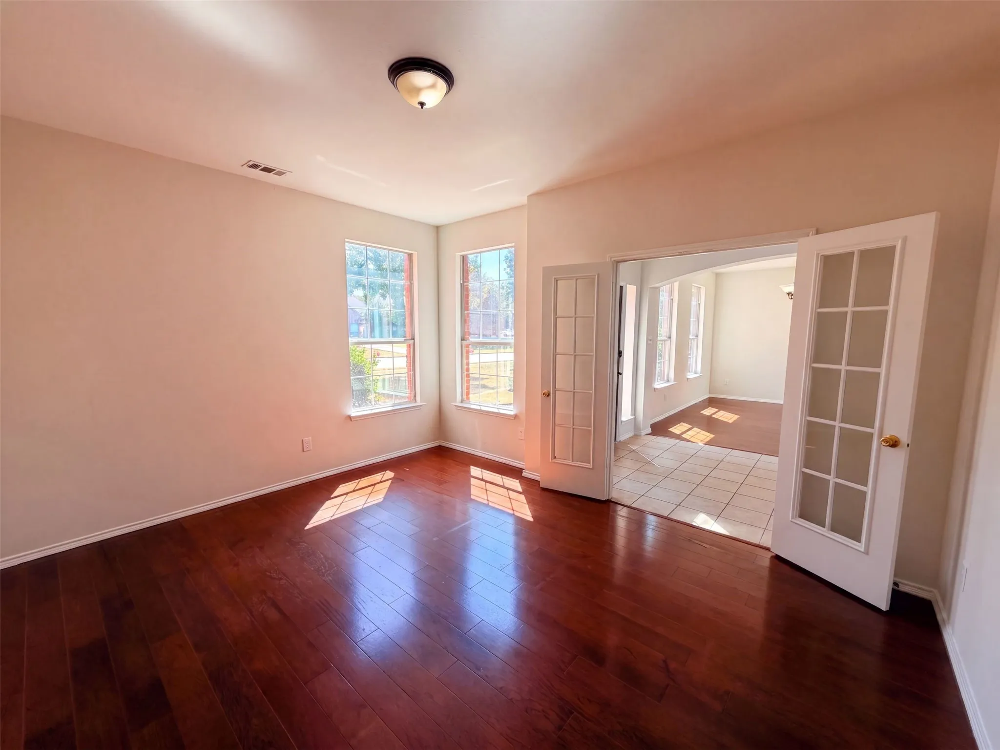 Single Family Residence For Sale in Collin County , 217 Green Acres Drive, Murphy, Texas 75094, 5 Bedroom, 4 Bathroom, 2 Garage spaces, 4,158 Sqft, built in 2003, mls#21365241, Real Estate Agent in Murphy, Homes For Sale in Collin county, Homes For Sale in Murphy, Realtor in Murphy Texas, Real Estate Brokerage Independent Realty Texas, Luminita Cordes Realtor