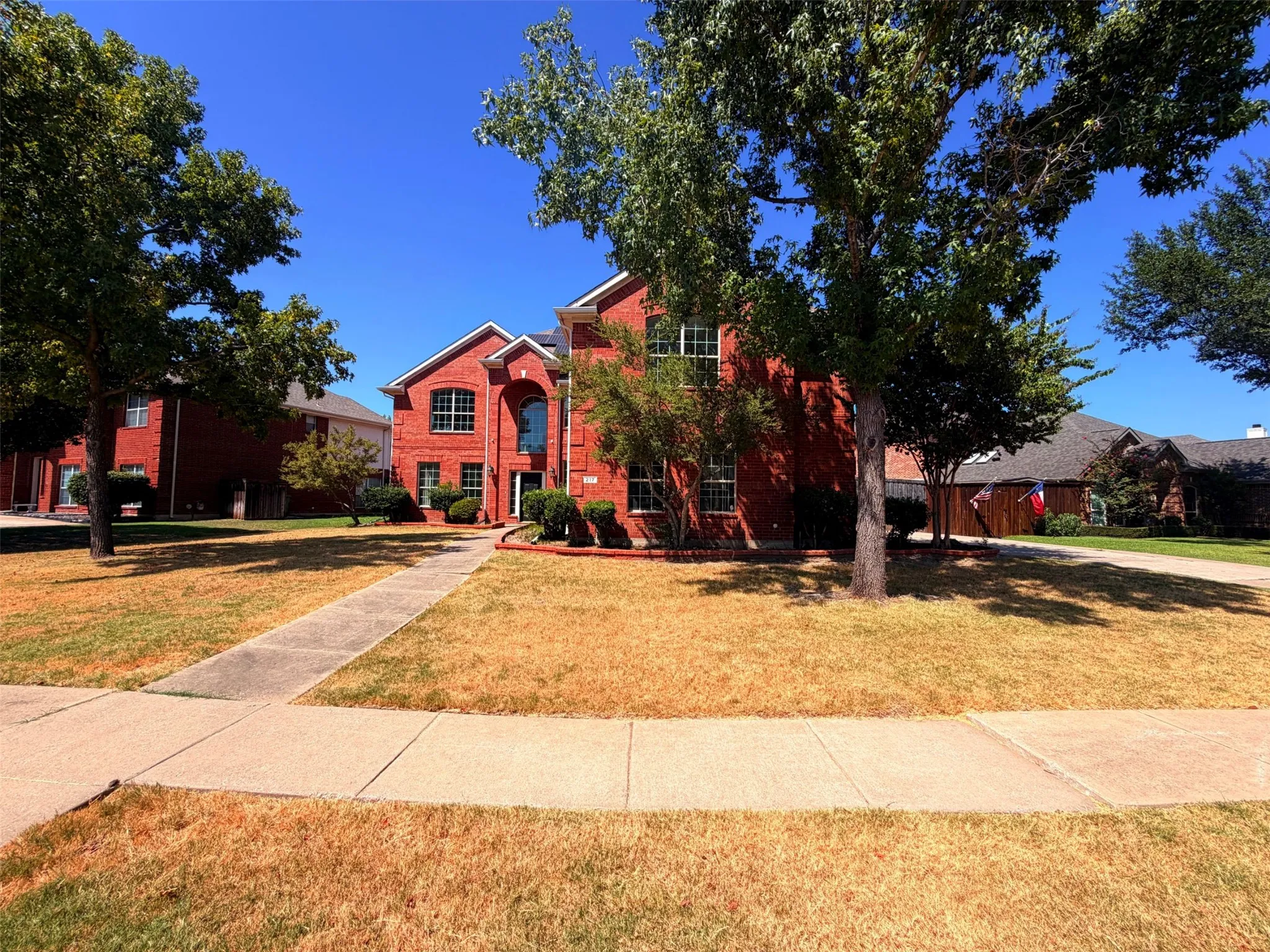 Single Family Residence For Sale in Collin County , 217 Green Acres Drive, Murphy, Texas 75094, 5 Bedroom, 4 Bathroom, 2 Garage spaces, 4,158 Sqft, built in 2003, mls#21365241, Real Estate Agent in Murphy, Homes For Sale in Collin county, Homes For Sale in Murphy, Realtor in Murphy Texas, Real Estate Brokerage Independent Realty Texas, Luminita Cordes Realtor