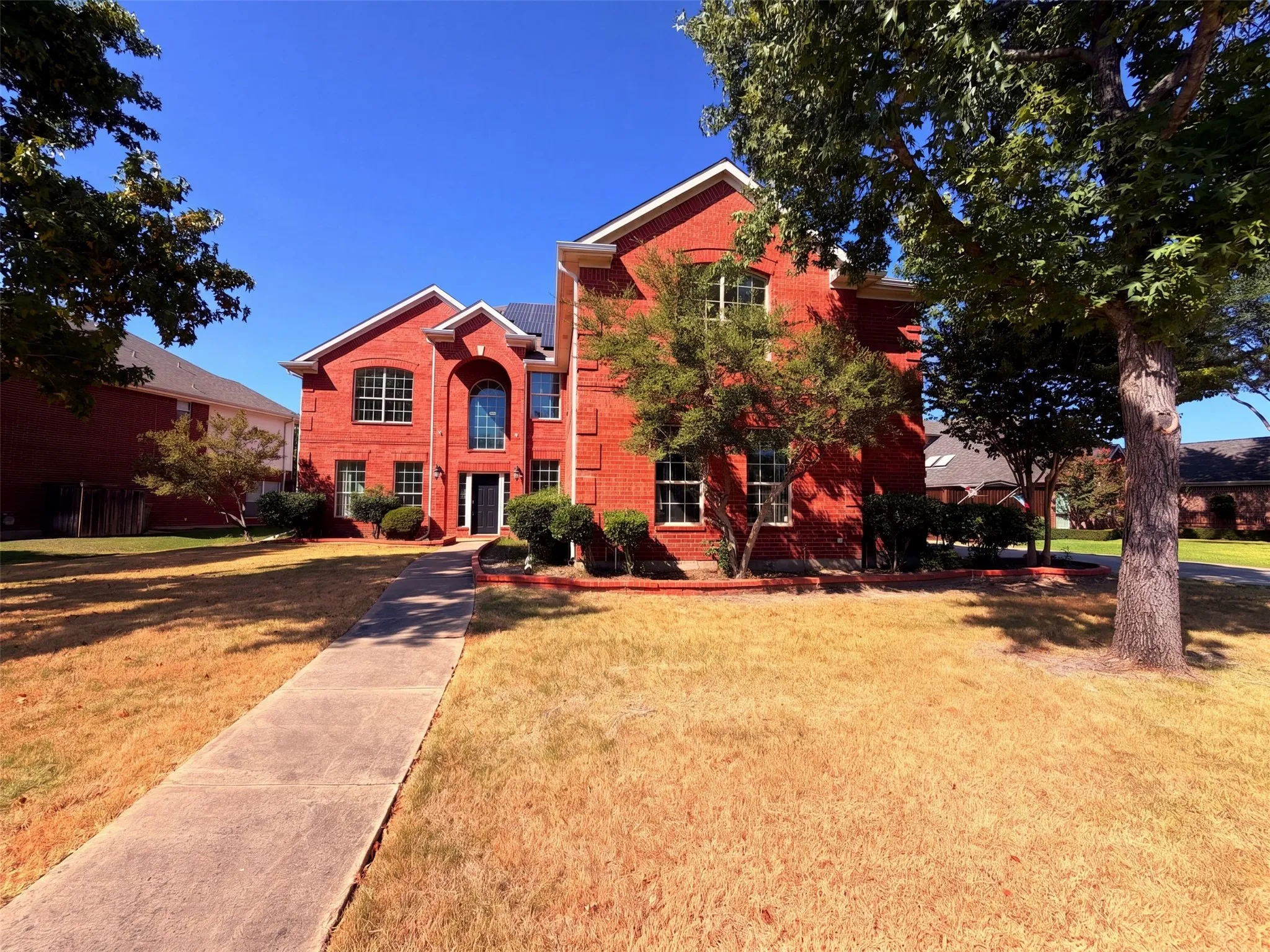 Single Family Residence For Sale in Collin County , 217 Green Acres Drive, Murphy, Texas 75094, 5 Bedroom, 4 Bathroom, 2 Garage spaces, 4,158 Sqft, built in 2003, mls#21365241, Real Estate Agent in Murphy, Homes For Sale in Collin county, Homes For Sale in Murphy, Realtor in Murphy Texas, Real Estate Brokerage Independent Realty Texas, Luminita Cordes Realtor