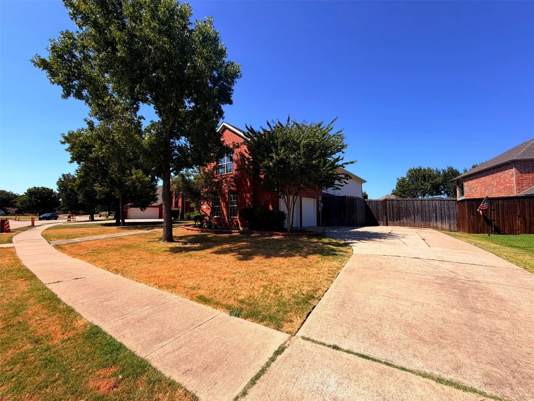 Single Family Residence For Sale in Collin County , 217 Green Acres Drive, Murphy, Texas 75094, 5 Bedroom, 4 Bathroom, 2 Garage spaces, 4,158 Sqft, built in 2003, mls#21365241, Real Estate Agent in Murphy, Homes For Sale in Collin county, Homes For Sale in Murphy, Realtor in Murphy Texas, Real Estate Brokerage Independent Realty Texas, Luminita Cordes Realtor