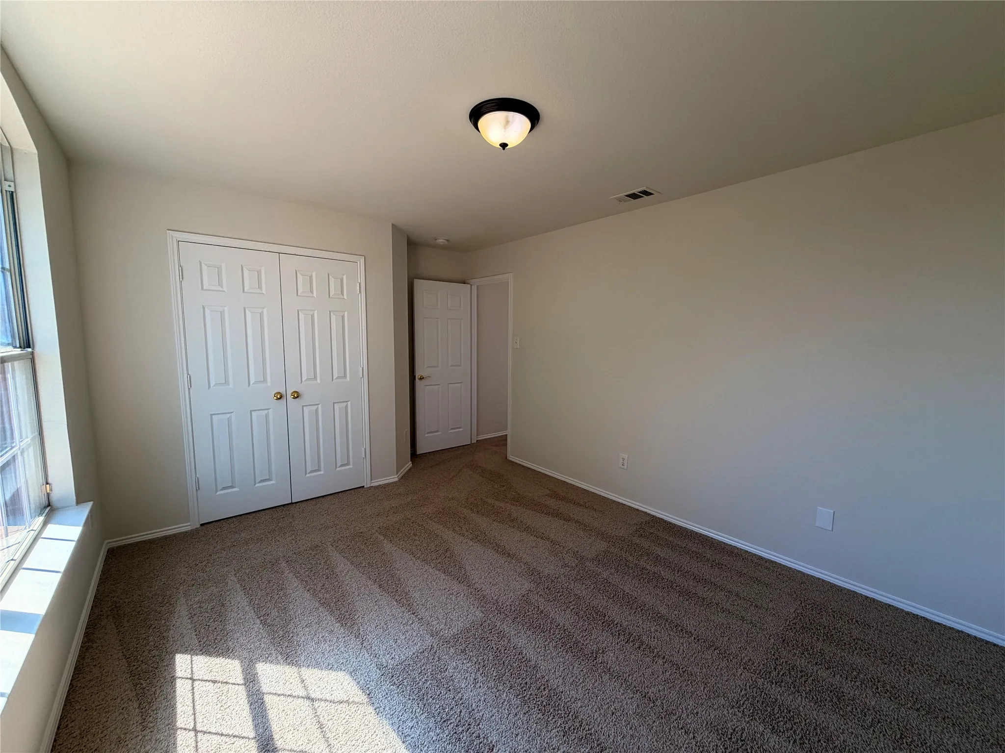 Single Family Residence For Sale in Collin County , 217 Green Acres Drive, Murphy, Texas 75094, 5 Bedroom, 4 Bathroom, 2 Garage spaces, 4,158 Sqft, built in 2003, mls#21365241, Real Estate Agent in Murphy, Homes For Sale in Collin county, Homes For Sale in Murphy, Realtor in Murphy Texas, Real Estate Brokerage Independent Realty Texas, Luminita Cordes Realtor
