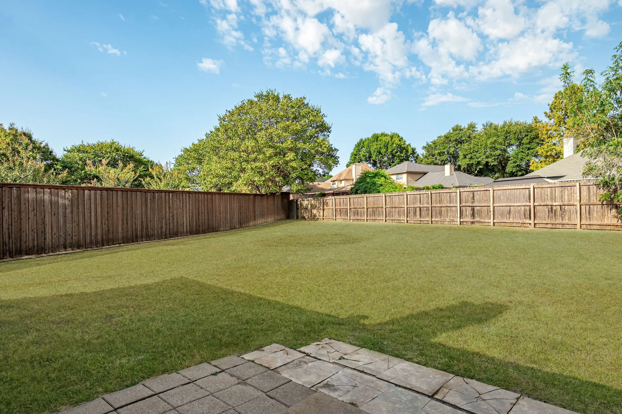 Single Family Residence For Sale in Collin County , 920 Blackstone Drive, Allen, Texas 75002, 4 Bedroom, 3 Bathroom, 2 Garage spaces, 1,989 Sqft, built in 1990, mls#21332012, Real Estate Agent in Allen, Homes For Sale in Collin county, Homes For Sale in Allen, Realtor in Allen Texas, Real Estate Brokerage Independent Realty Texas, Luminita Cordes Realtor