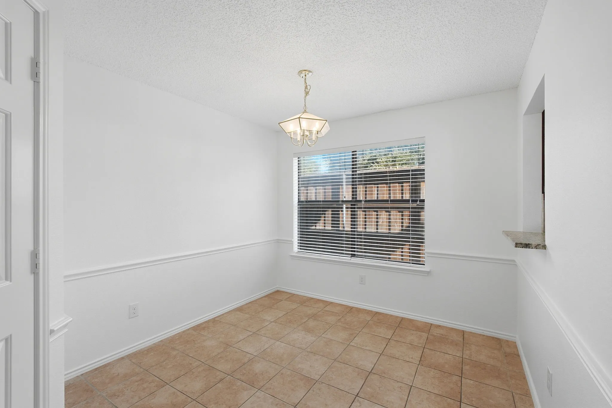 Single Family Residence For Sale in Collin County , 920 Blackstone Drive, Allen, Texas 75002, 4 Bedroom, 3 Bathroom, 2 Garage spaces, 1,989 Sqft, built in 1990, mls#21332012, Real Estate Agent in Allen, Homes For Sale in Collin county, Homes For Sale in Allen, Realtor in Allen Texas, Real Estate Brokerage Independent Realty Texas, Luminita Cordes Realtor