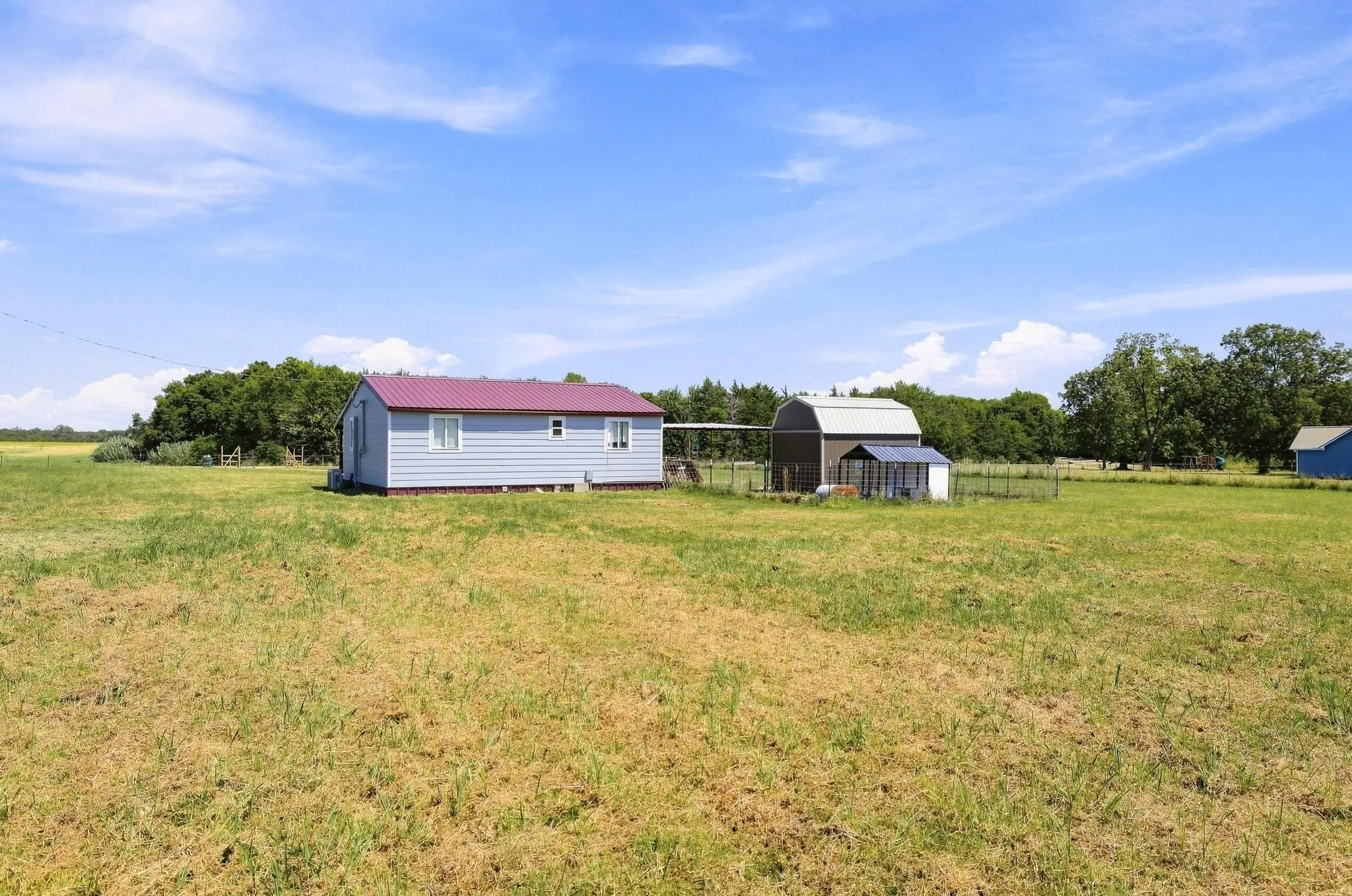Single Family Residence For Sale in Lamar County , 1703 Fm 1501, Deport, Texas 75435, 2 Bedroom, 1 Bathroom, Garage spaces, 720 Sqft, built in 2012, mls#21365029, Real Estate Agent in Deport, Homes For Sale in Lamar county, Homes For Sale in Deport, Realtor in Deport Texas, Real Estate Brokerage Independent Realty Texas, Luminita Cordes Realtor