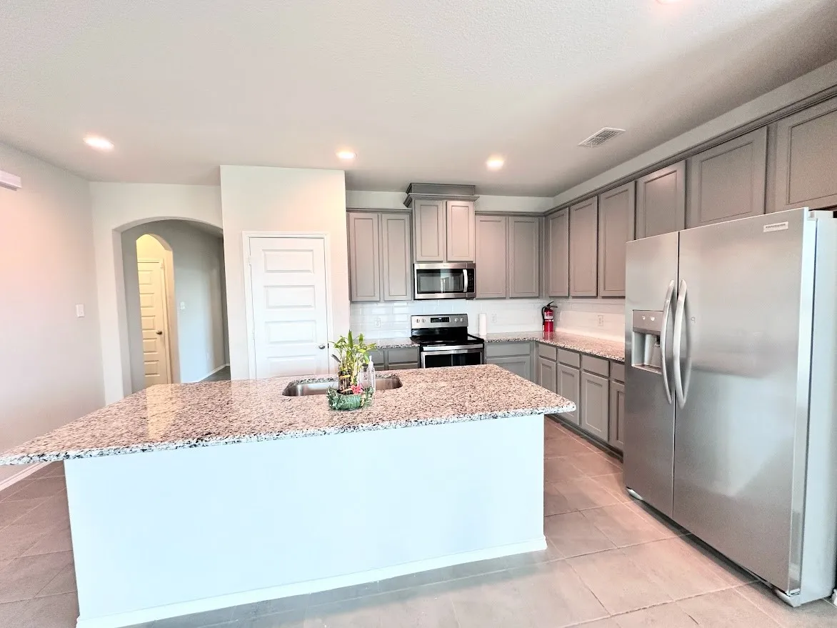 Single Family Residence For Rent in Kaufman County , 3018 Montrose Court, Forney, Texas 75126, 3 Bedroom, 3 Bathroom, 2 Garage spaces, 2,463 Sqft, built in 2019, mls#21365265, Real Estate Agent in Forney, Homes For Rent in Kaufman county, Homes For Rent in Forney, Realtor in Forney Texas, Real Estate Brokerage Independent Realty Texas, Luminita Cordes Realtor
