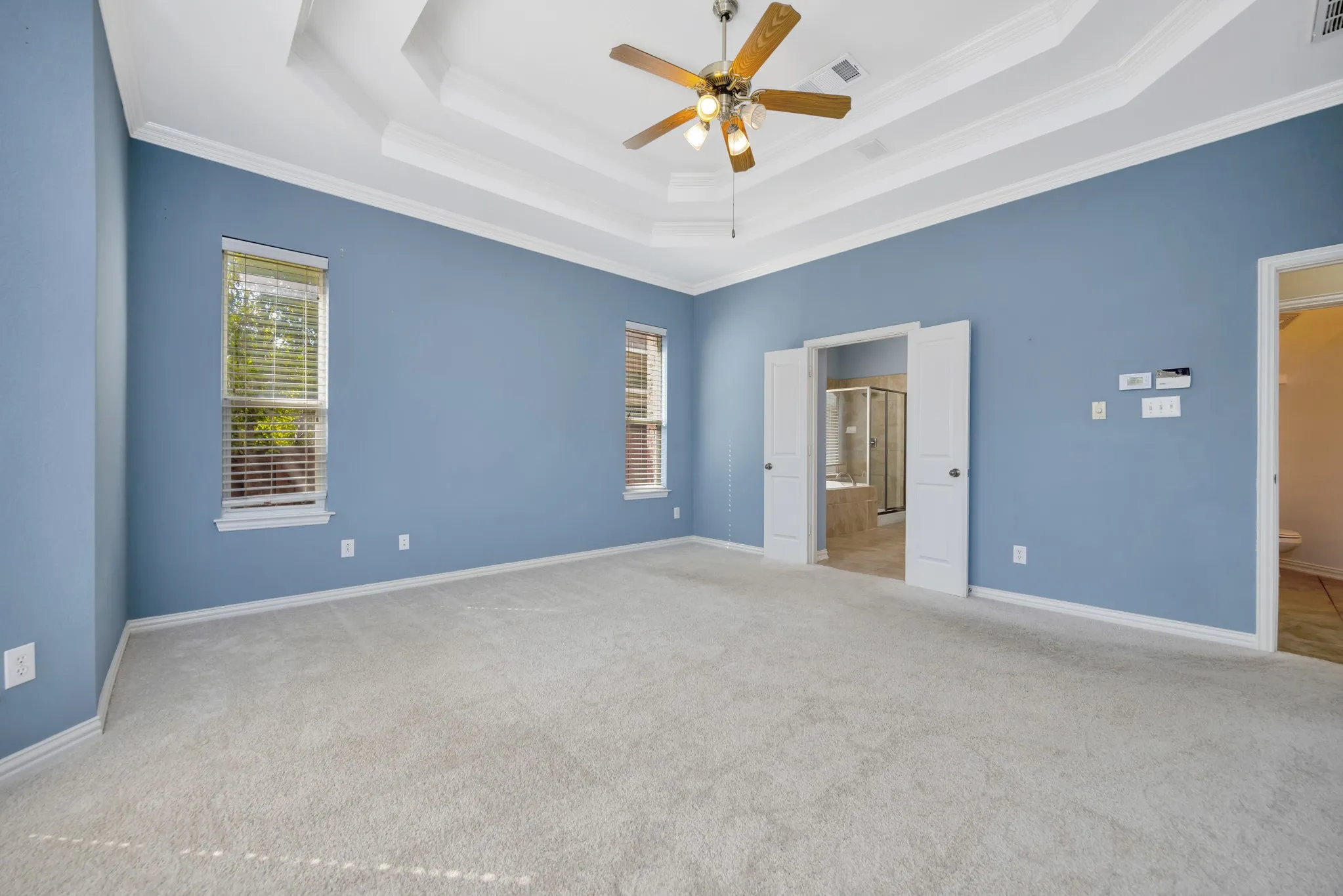 Single Family Residence For Sale in Tarrant County , 956 Water Oak Drive, Grapevine, Texas 76051, 4 Bedroom, 4 Bathroom, 3 Garage spaces, 4,063 Sqft, built in 2004, mls#21360223, Real Estate Agent in Grapevine, Homes For Sale in Tarrant county, Homes For Sale in Grapevine, Realtor in Grapevine Texas, Real Estate Brokerage Independent Realty Texas, Luminita Cordes Realtor