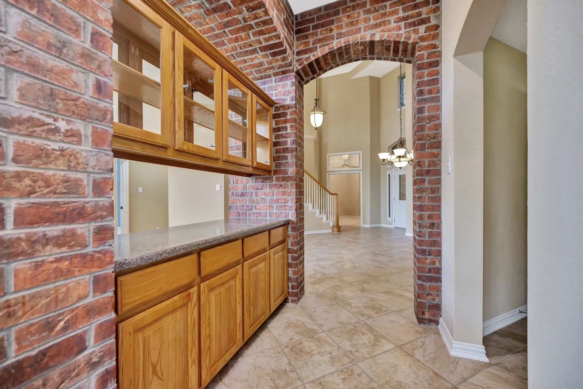Single Family Residence For Sale in Tarrant County , 956 Water Oak Drive, Grapevine, Texas 76051, 4 Bedroom, 4 Bathroom, 3 Garage spaces, 4,063 Sqft, built in 2004, mls#21360223, Real Estate Agent in Grapevine, Homes For Sale in Tarrant county, Homes For Sale in Grapevine, Realtor in Grapevine Texas, Real Estate Brokerage Independent Realty Texas, Luminita Cordes Realtor