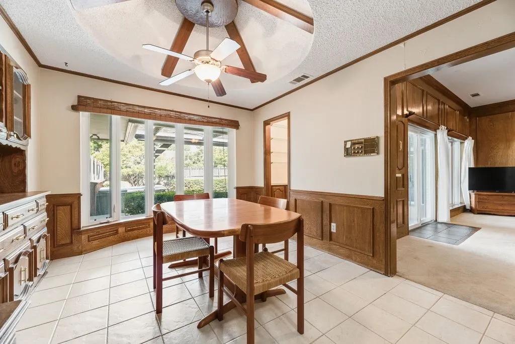Single Family Residence For Sale in Dallas County , 7719 Applecross Lane, Dallas, Texas 75248, 5 Bedroom, 4 Bathroom, 3 Garage spaces, 3,172 Sqft, built in 1976, mls#21362871, Real Estate Agent in Dallas, Homes For Sale in Dallas county, Homes For Sale in Dallas, Realtor in Dallas Texas, Real Estate Brokerage Independent Realty Texas, Luminita Cordes Realtor