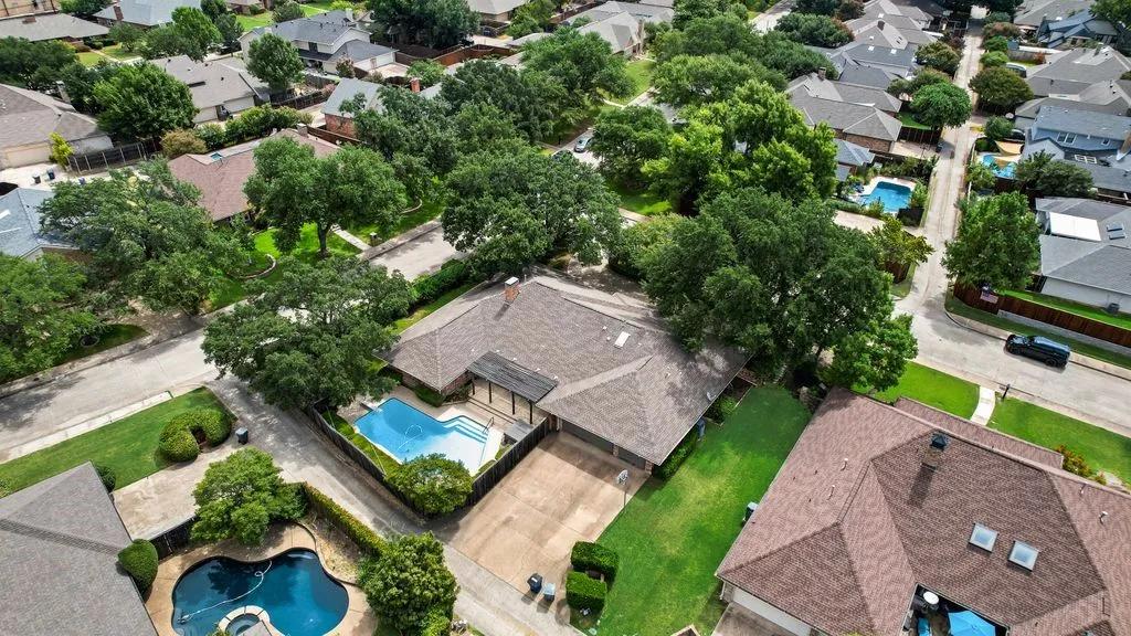 Single Family Residence For Sale in Dallas County , 7719 Applecross Lane, Dallas, Texas 75248, 5 Bedroom, 4 Bathroom, 3 Garage spaces, 3,172 Sqft, built in 1976, mls#21362871, Real Estate Agent in Dallas, Homes For Sale in Dallas county, Homes For Sale in Dallas, Realtor in Dallas Texas, Real Estate Brokerage Independent Realty Texas, Luminita Cordes Realtor