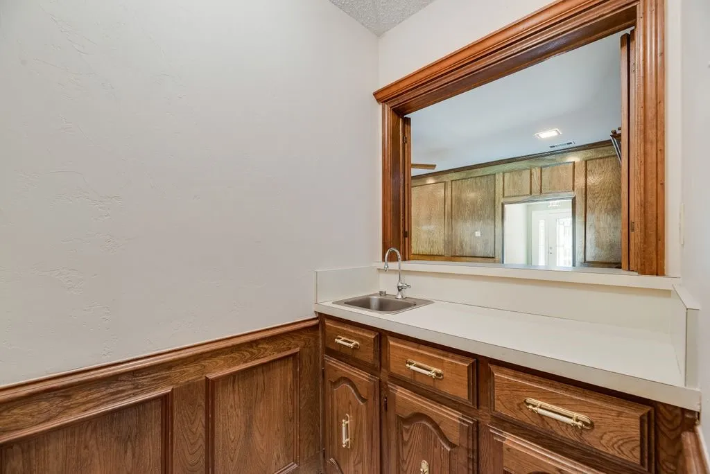 Wet Bar