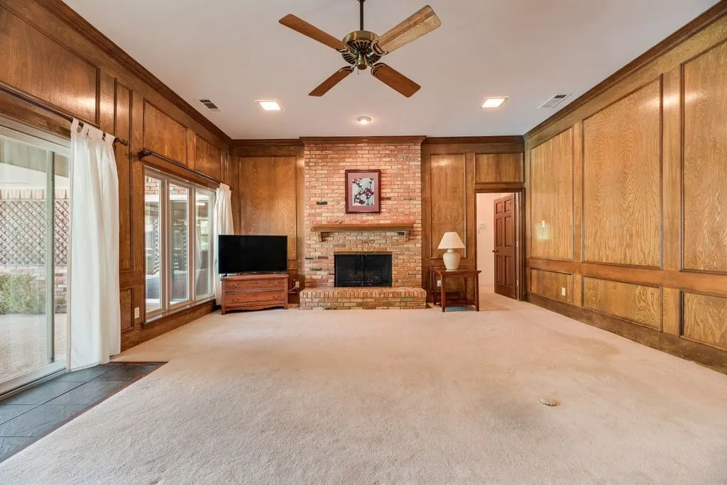 Single Family Residence For Sale in Dallas County , 7719 Applecross Lane, Dallas, Texas 75248, 5 Bedroom, 4 Bathroom, 3 Garage spaces, 3,172 Sqft, built in 1976, mls#21362871, Real Estate Agent in Dallas, Homes For Sale in Dallas county, Homes For Sale in Dallas, Realtor in Dallas Texas, Real Estate Brokerage Independent Realty Texas, Luminita Cordes Realtor