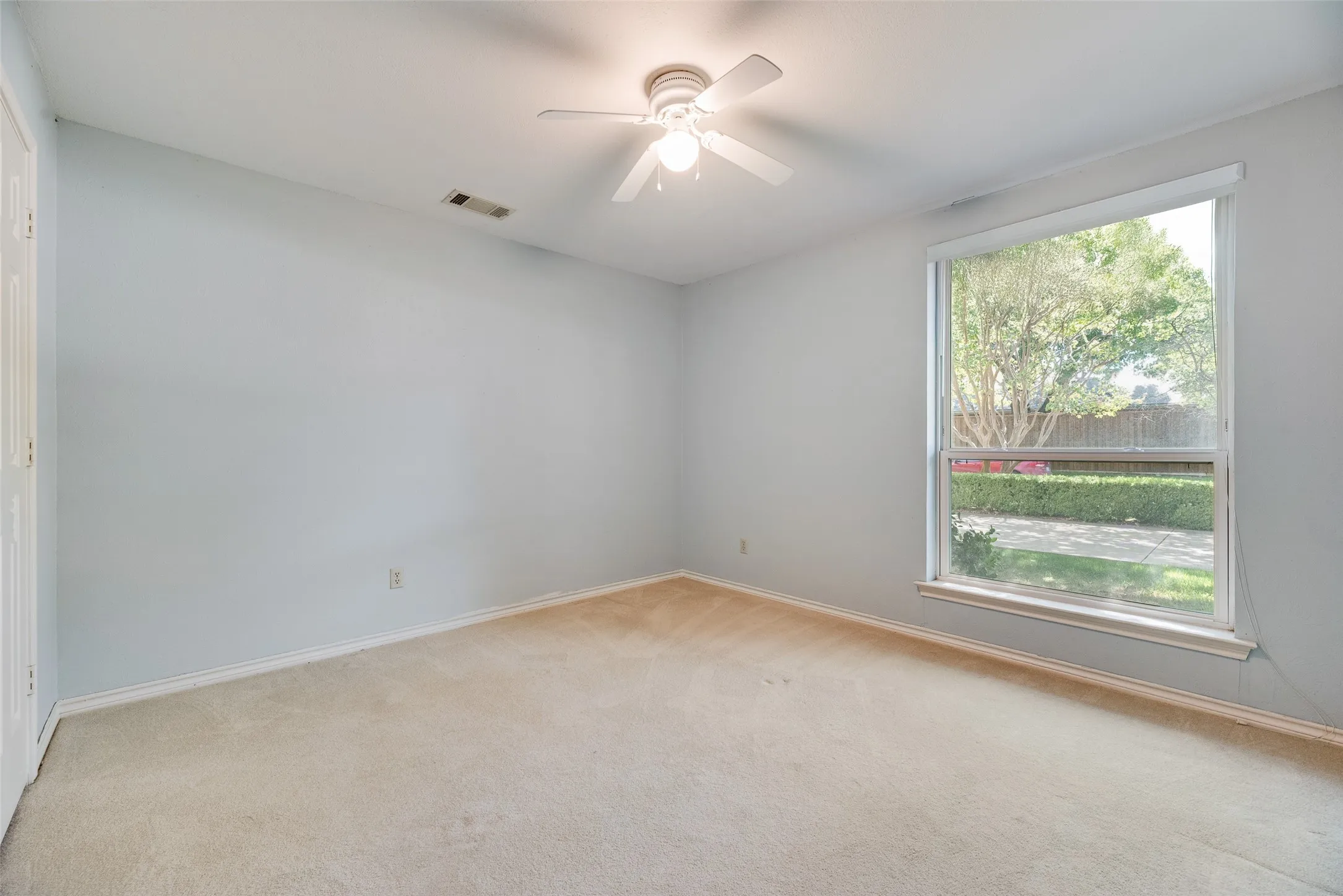 Single Family Residence For Sale in Dallas County , 7719 Applecross Lane, Dallas, Texas 75248, 5 Bedroom, 4 Bathroom, 3 Garage spaces, 3,172 Sqft, built in 1976, mls#21362871, Real Estate Agent in Dallas, Homes For Sale in Dallas county, Homes For Sale in Dallas, Realtor in Dallas Texas, Real Estate Brokerage Independent Realty Texas, Luminita Cordes Realtor