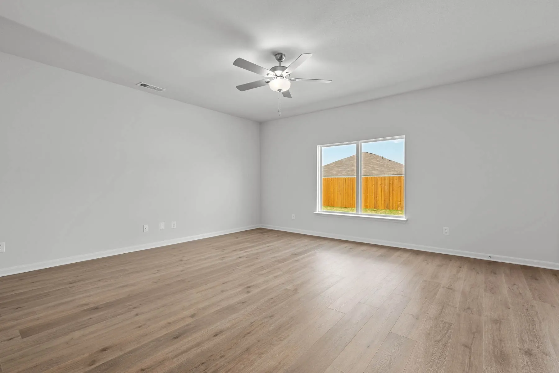 Single Family Residence For Rent in Tarrant County , 1332 Helca Drive, Fort Worth, Texas 76140, 4 Bedroom, 3 Bathroom, 2 Garage spaces, 2,131 Sqft, built in 2026, mls#21365269, Real Estate Agent in Fort Worth, Homes For Rent in Tarrant county, Homes For Rent in Fort Worth, Realtor in Fort Worth Texas, Real Estate Brokerage Independent Realty Texas, Luminita Cordes Realtor