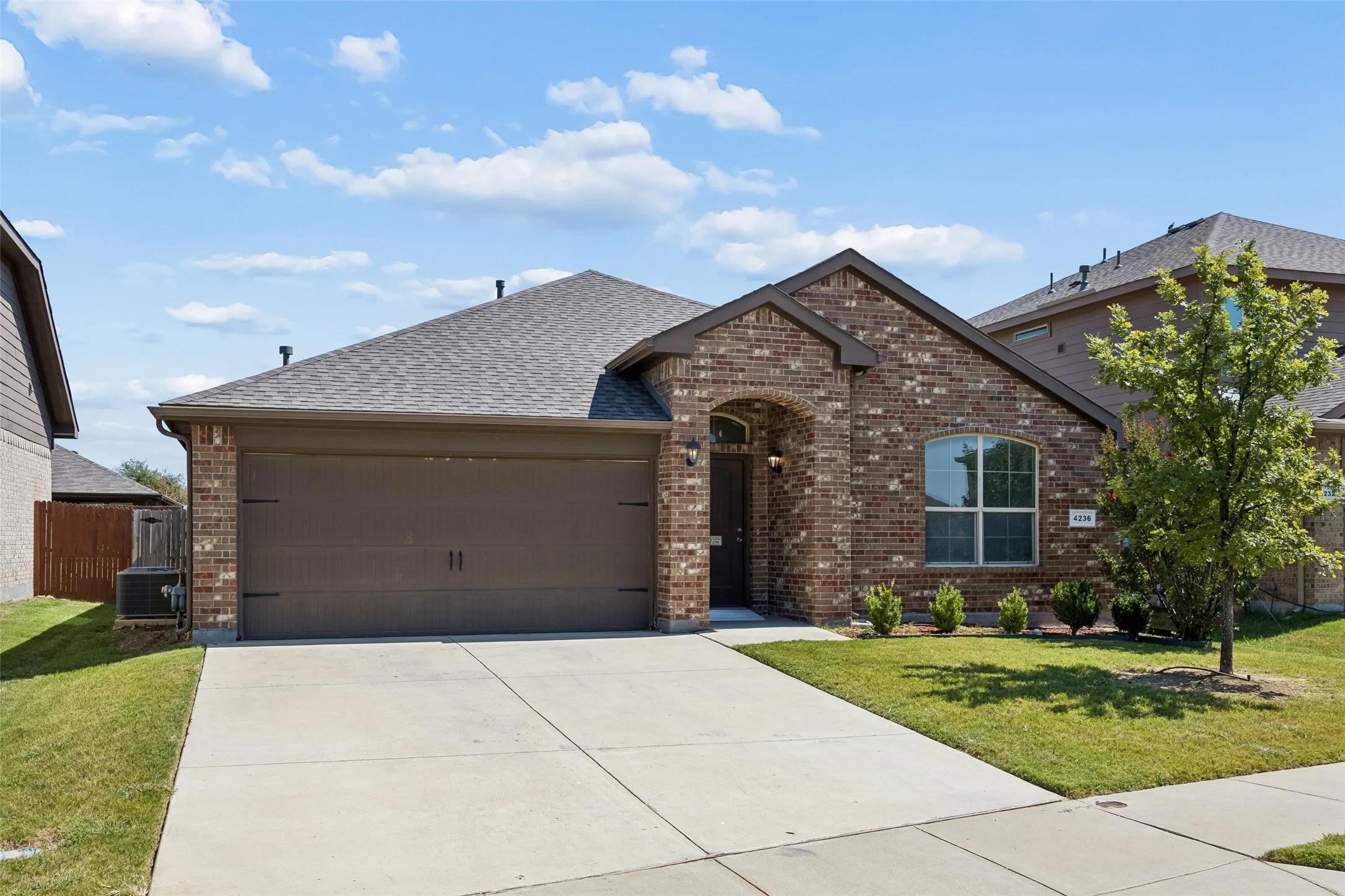 Single Family Residence For Sale in Tarrant County , 4236 Gallowgate Drive, Fort Worth, Texas 76123, 4 Bedroom, 2 Bathroom, 2 Garage spaces, 1,587 Sqft, built in 2018, Price $295,000, mls#21365277, Real Estate Agent in Fort Worth, Homes For Sale in Tarrant county, Homes For Sale in Fort Worth, Realtor in Fort Worth Texas, Real Estate Brokerage Independent Realty Texas, Luminita Cordes Realtor