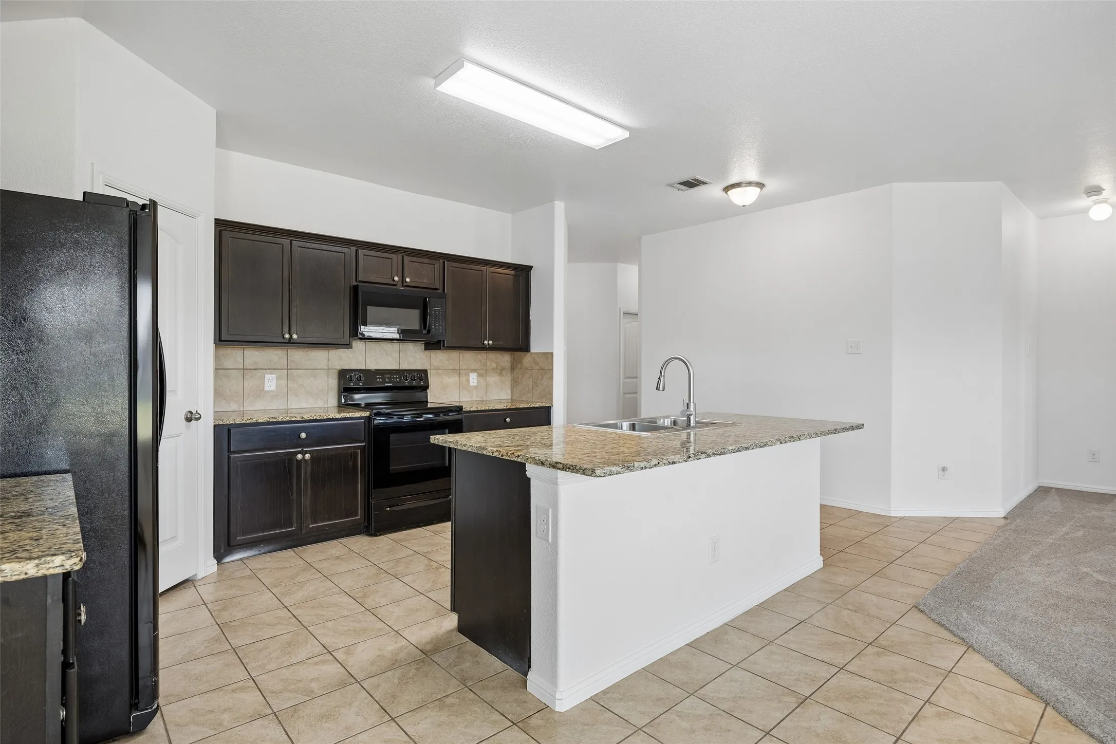 Single Family Residence For Sale in Tarrant County , 4236 Gallowgate Drive, Fort Worth, Texas 76123, 4 Bedroom, 2 Bathroom, 2 Garage spaces, 1,587 Sqft, built in 2018, Price $295,000, mls#21365277, Real Estate Agent in Fort Worth, Homes For Sale in Tarrant county, Homes For Sale in Fort Worth, Realtor in Fort Worth Texas, Real Estate Brokerage Independent Realty Texas, Luminita Cordes Realtor