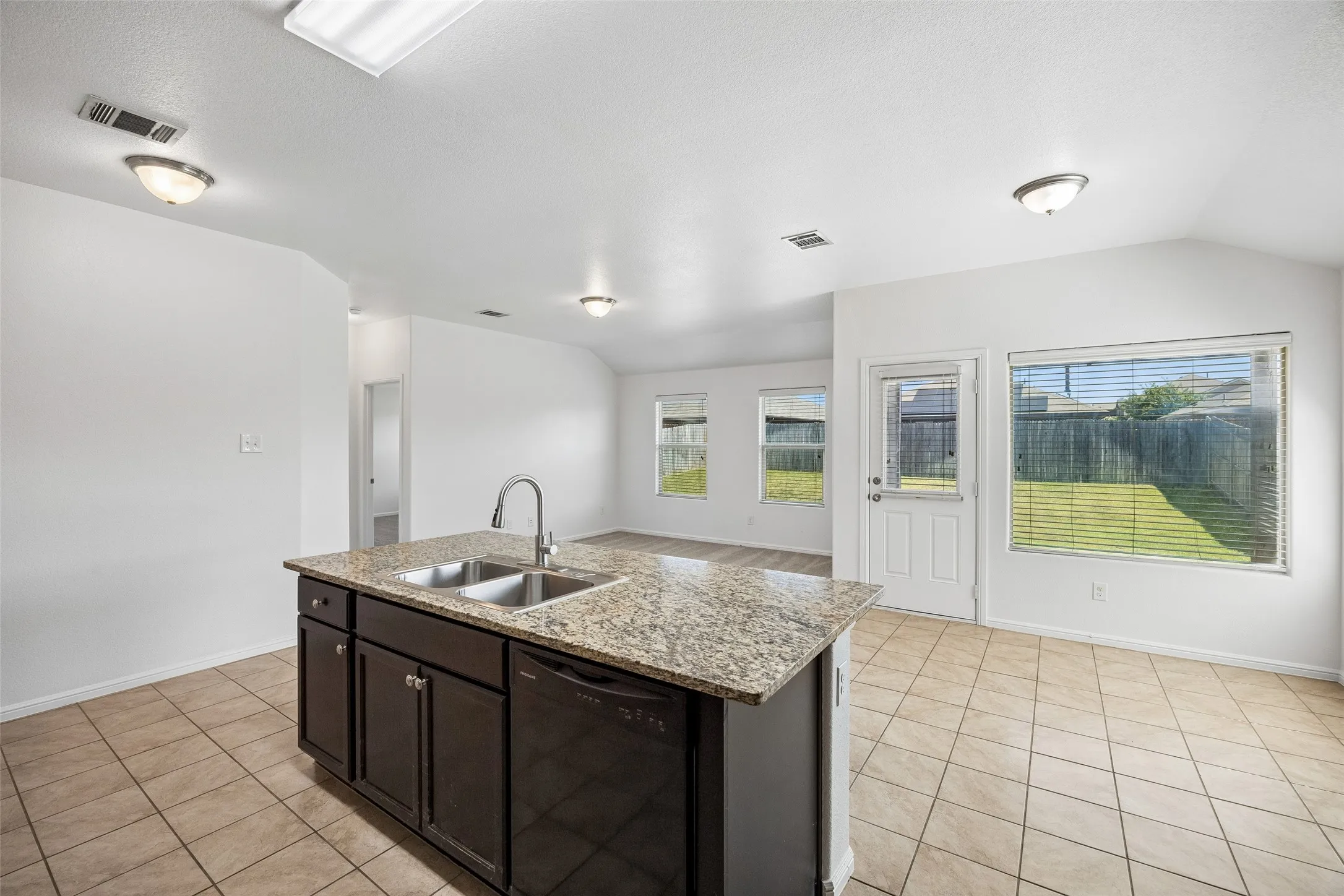 Single Family Residence For Sale in Tarrant County , 4236 Gallowgate Drive, Fort Worth, Texas 76123, 4 Bedroom, 2 Bathroom, 2 Garage spaces, 1,587 Sqft, built in 2018, Price $295,000, mls#21365277, Real Estate Agent in Fort Worth, Homes For Sale in Tarrant county, Homes For Sale in Fort Worth, Realtor in Fort Worth Texas, Real Estate Brokerage Independent Realty Texas, Luminita Cordes Realtor