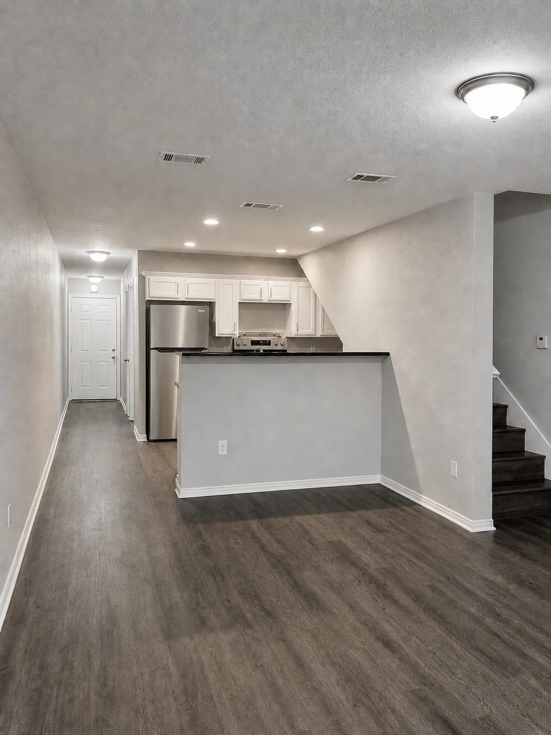 Single Family Residence For Rent in Dallas County , 4011 Preferred Place, Dallas, Texas 75237, 3 Bedroom, 3 Bathroom, 1 Garage spaces, 1,307 Sqft, built in 2006, mls#21365162, Real Estate Agent in Dallas, Homes For Rent in Dallas county, Homes For Rent in Dallas, Realtor in Dallas Texas, Real Estate Brokerage Independent Realty Texas, Luminita Cordes Realtor