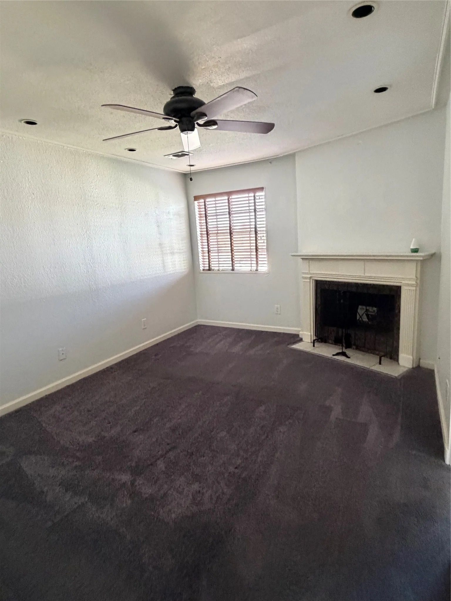 Condominium For Sale in Dallas County , 5740 Martel Avenue B15, Dallas, Texas 75206, 1 Bedroom, 2 Bathroom, 1 Garage spaces, 781 Sqft, built in 1983, mls#21364606, Real Estate Agent in Dallas, Homes For Sale in Dallas county, Homes For Sale in Dallas, Realtor in Dallas Texas, Real Estate Brokerage Independent Realty Texas, Luminita Cordes Realtor