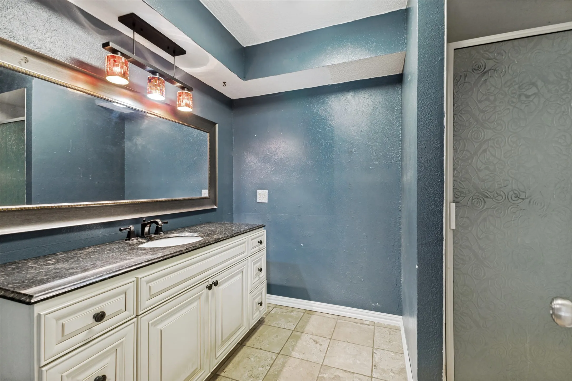 Single Family Residence For Sale in Kaufman County , 20675 Fm 2728, Terrell, Texas 75161, 3 Bedroom, 2 Bathroom, Garage spaces, 1,466 Sqft, built in 1984, mls#21358120, Real Estate Agent in Terrell, Homes For Sale in Kaufman county, Homes For Sale in Terrell, Realtor in Terrell Texas, Real Estate Brokerage Independent Realty Texas, Luminita Cordes Realtor