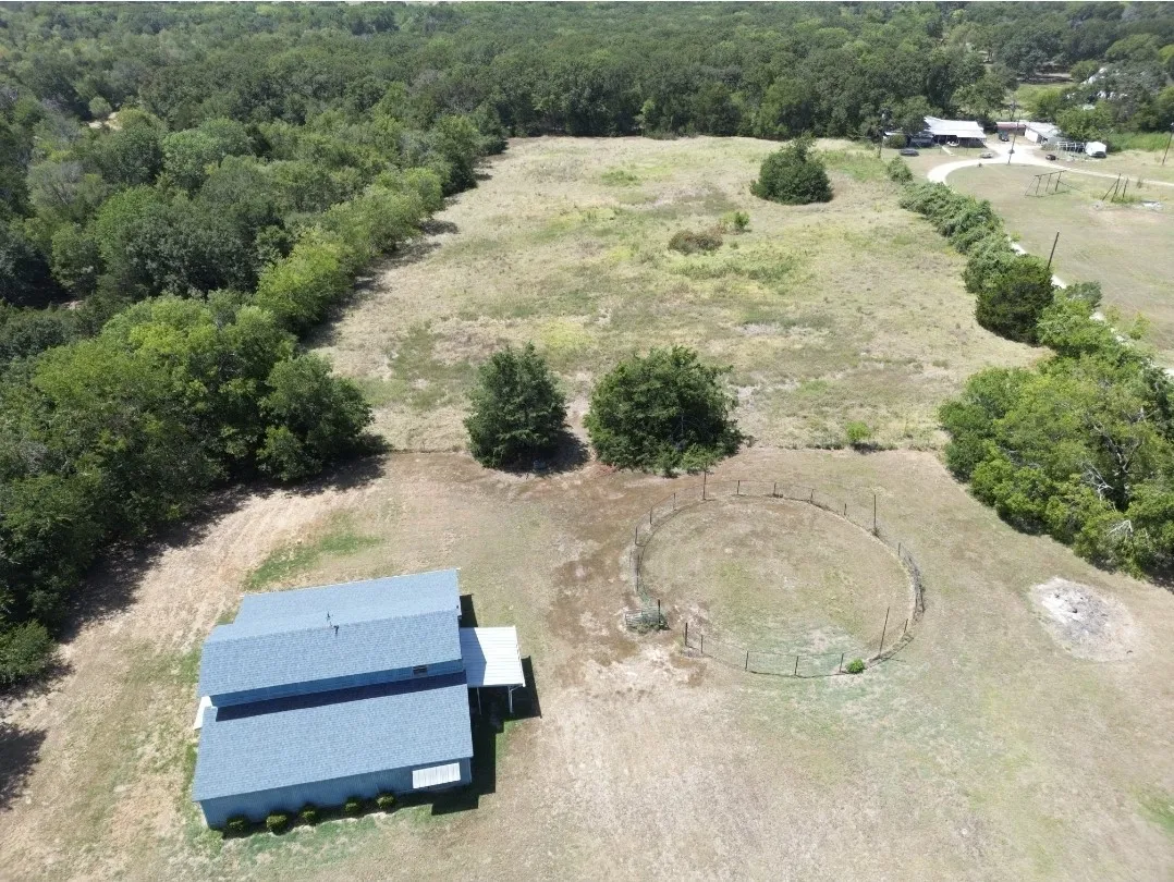 Single Family Residence For Sale in Kaufman County , 20675 Fm 2728, Terrell, Texas 75161, 3 Bedroom, 2 Bathroom, Garage spaces, 1,466 Sqft, built in 1984, mls#21358120, Real Estate Agent in Terrell, Homes For Sale in Kaufman county, Homes For Sale in Terrell, Realtor in Terrell Texas, Real Estate Brokerage Independent Realty Texas, Luminita Cordes Realtor