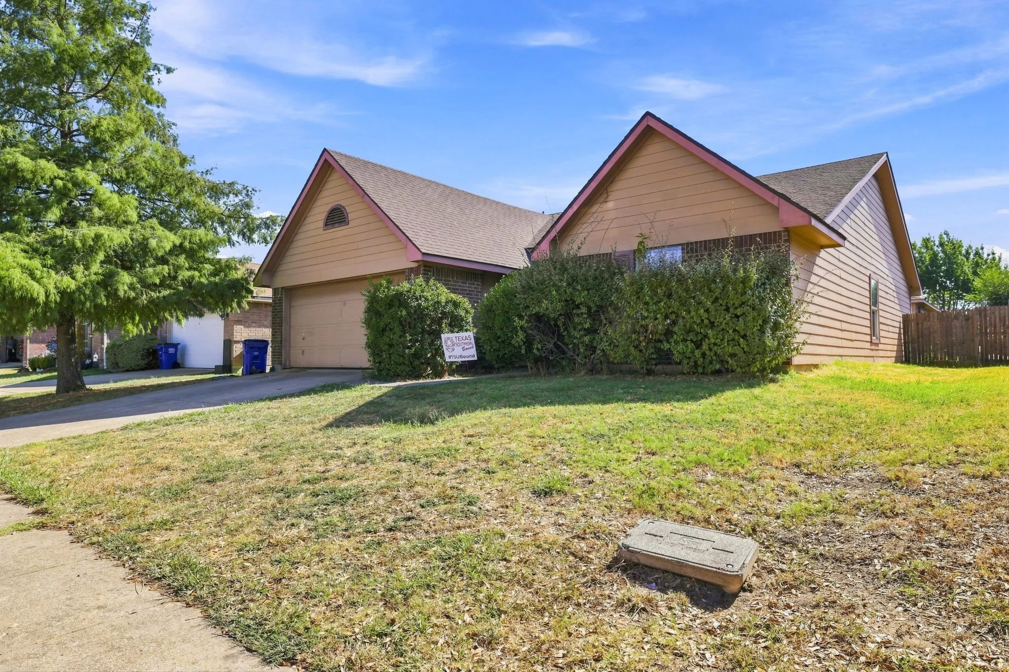Single Family Residence For Sale in Dallas County , 3512 Loyd Drive, Balch Springs, Texas 75180, 3 Bedroom, 2 Bathroom, 2 Garage spaces, 1,628 Sqft, built in 2005, mls#21365056, Real Estate Agent in Balch Springs, Homes For Sale in Dallas county, Homes For Sale in Balch Springs, Realtor in Balch Springs Texas, Real Estate Brokerage Independent Realty Texas, Luminita Cordes Realtor